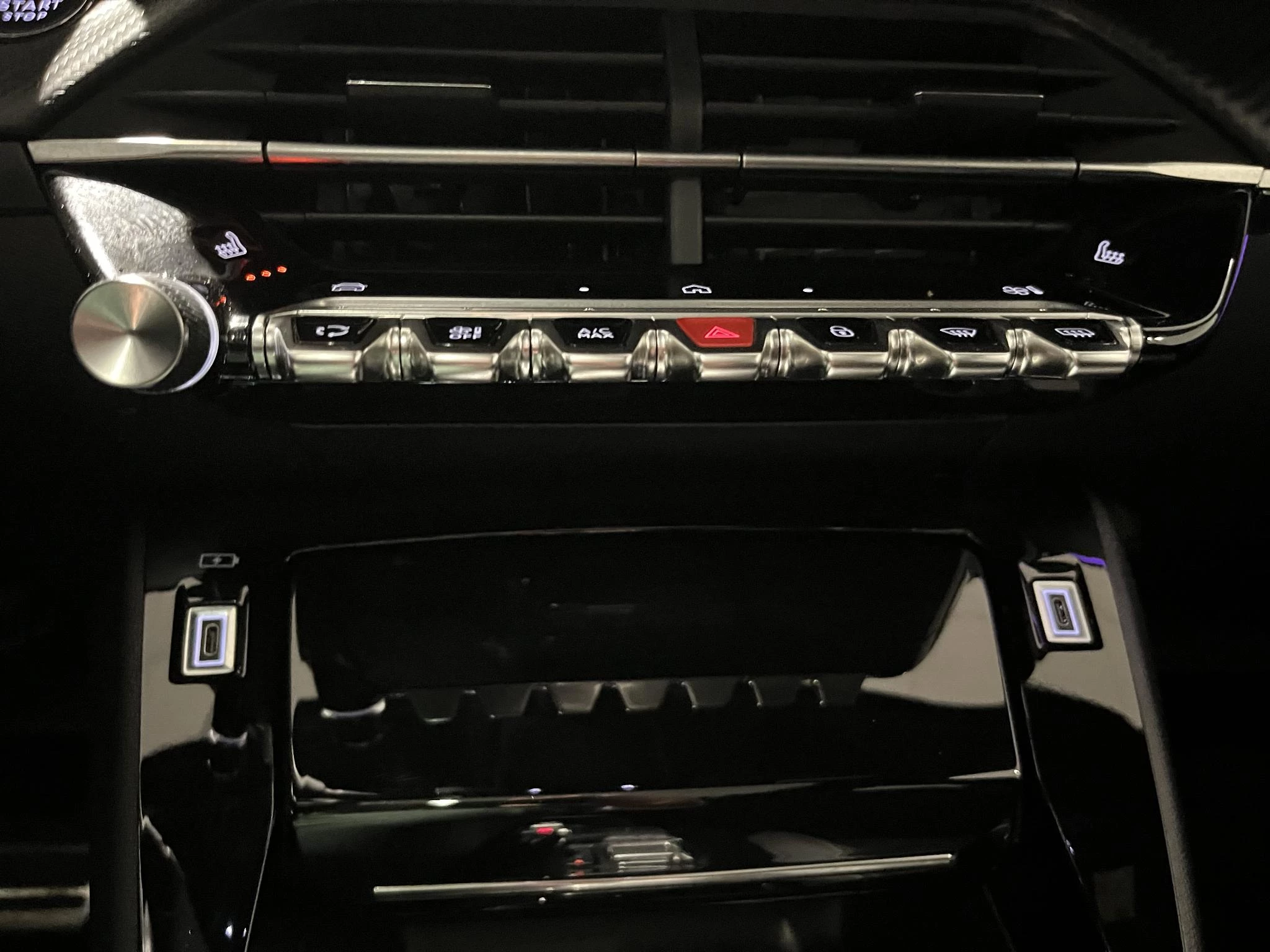 Peugeot-208-image-14