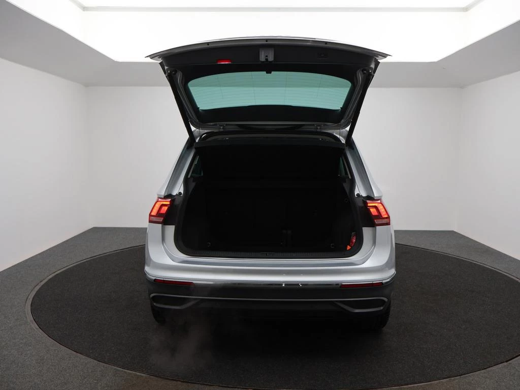 Volkswagen Tiguan Tiguan Life Business 1.5TSI ACT OPF 130PK *ALCANTARA*CAMERA*ACC*VIRTUAL COCKPIT*NAVI*LANE ASSIST*...*