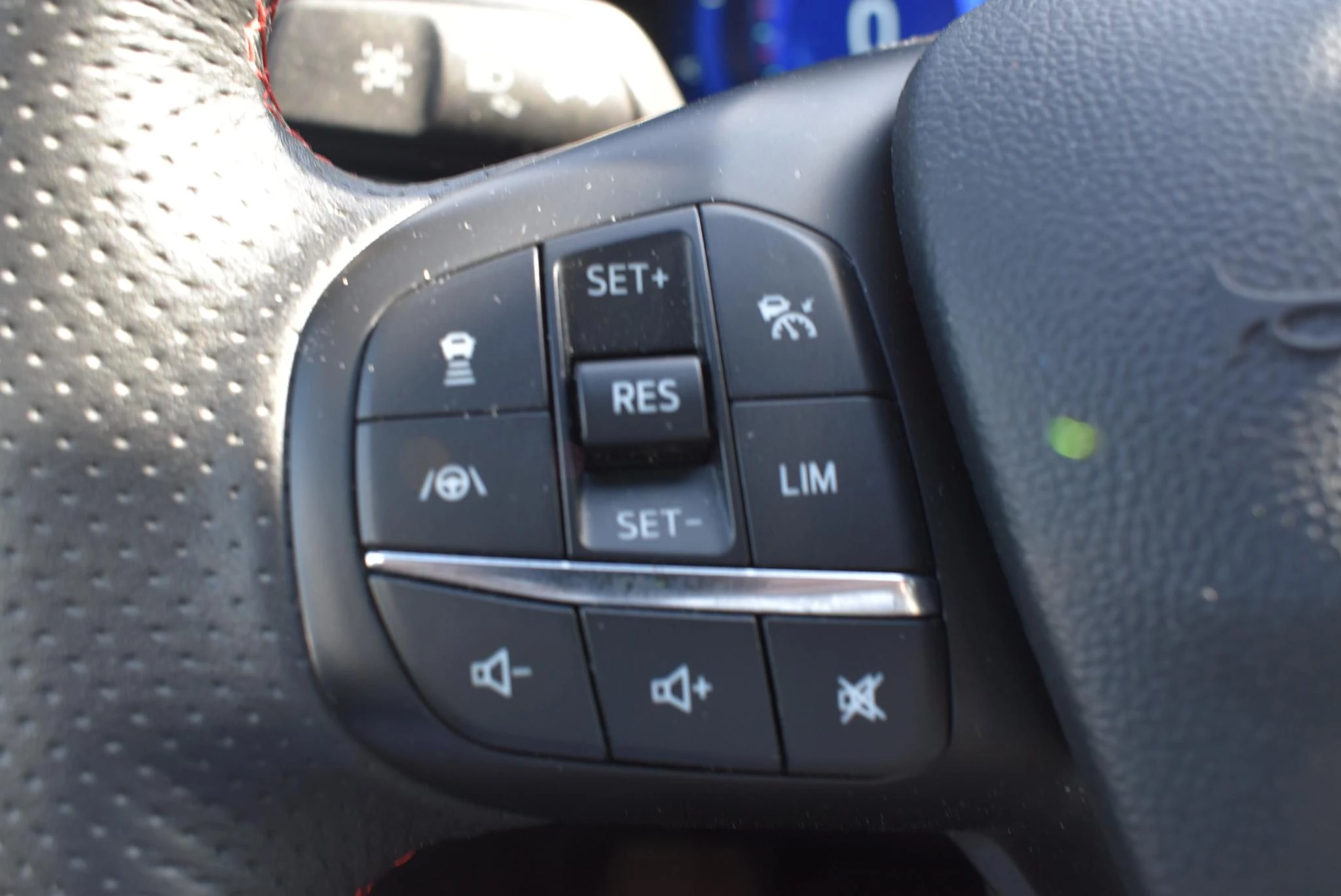 Ford-Kuga-image-16
