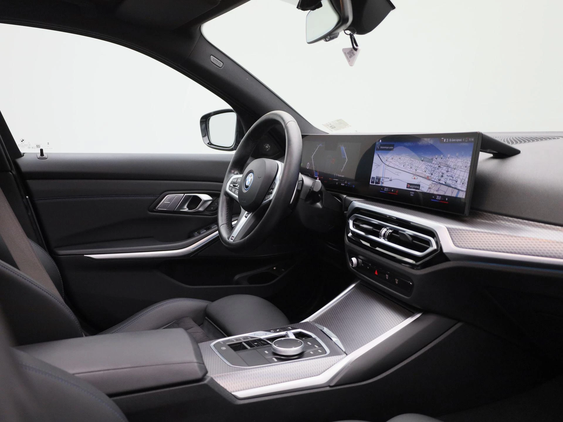 BMW-3 Serie-image-40