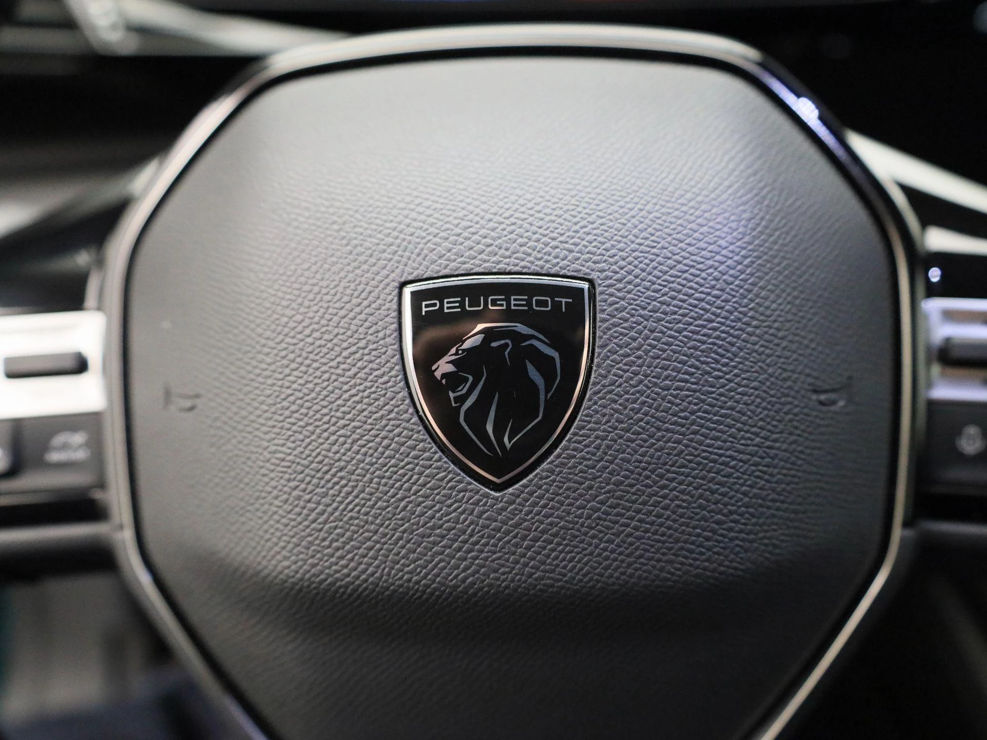 Peugeot-308-image-25