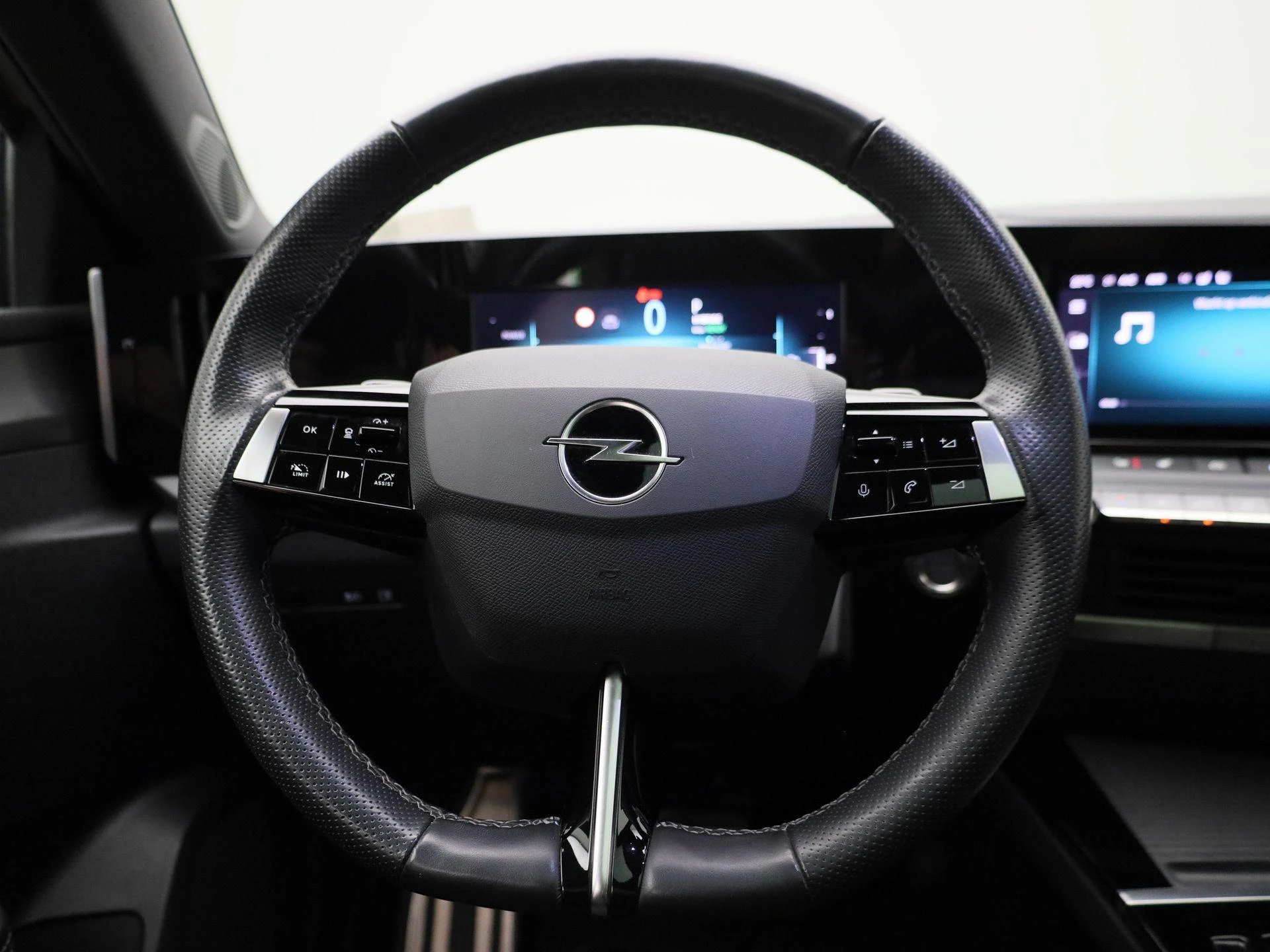 Opel-Astra-image-6