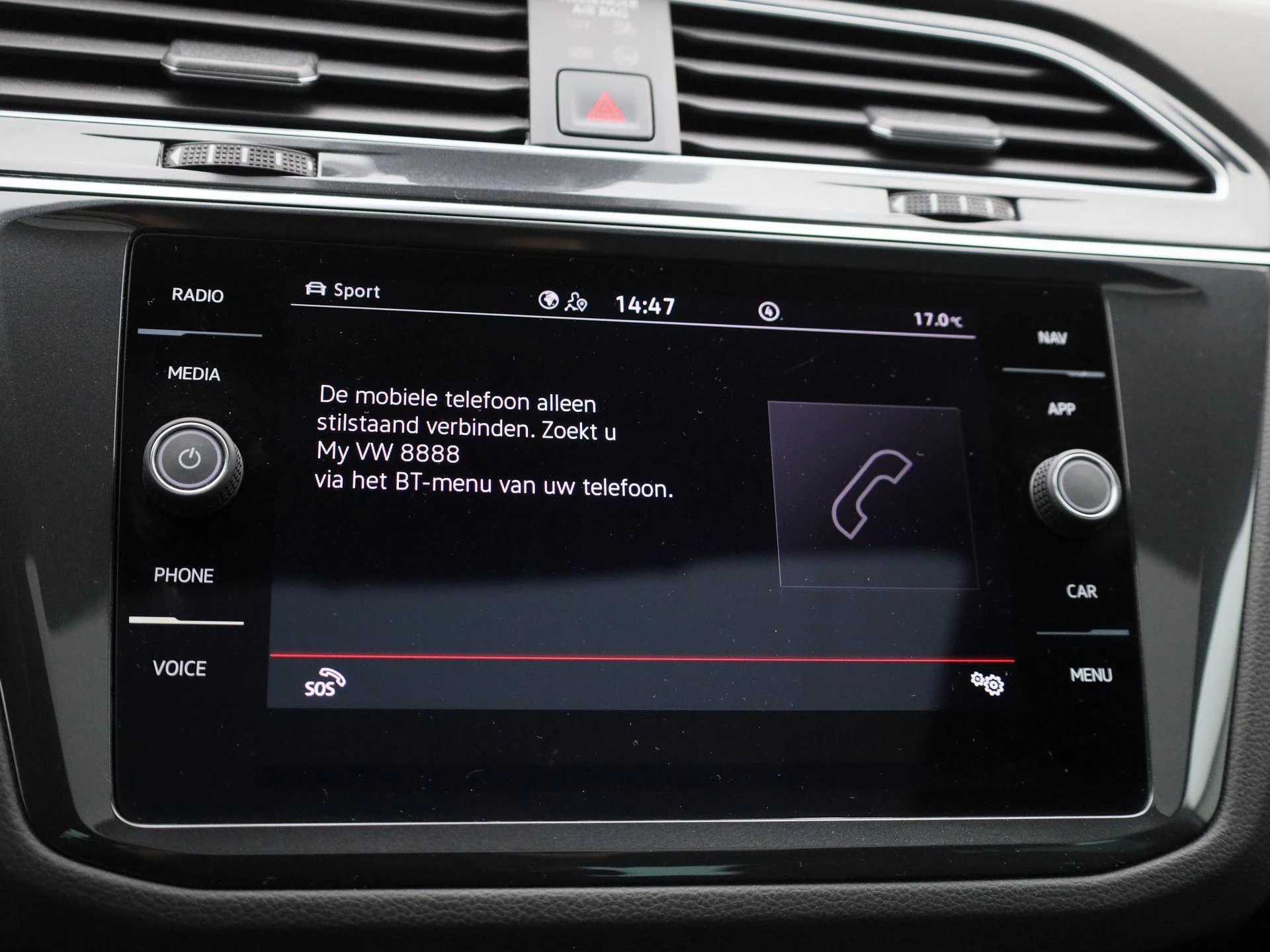 Volkswagen-Tiguan-image-29