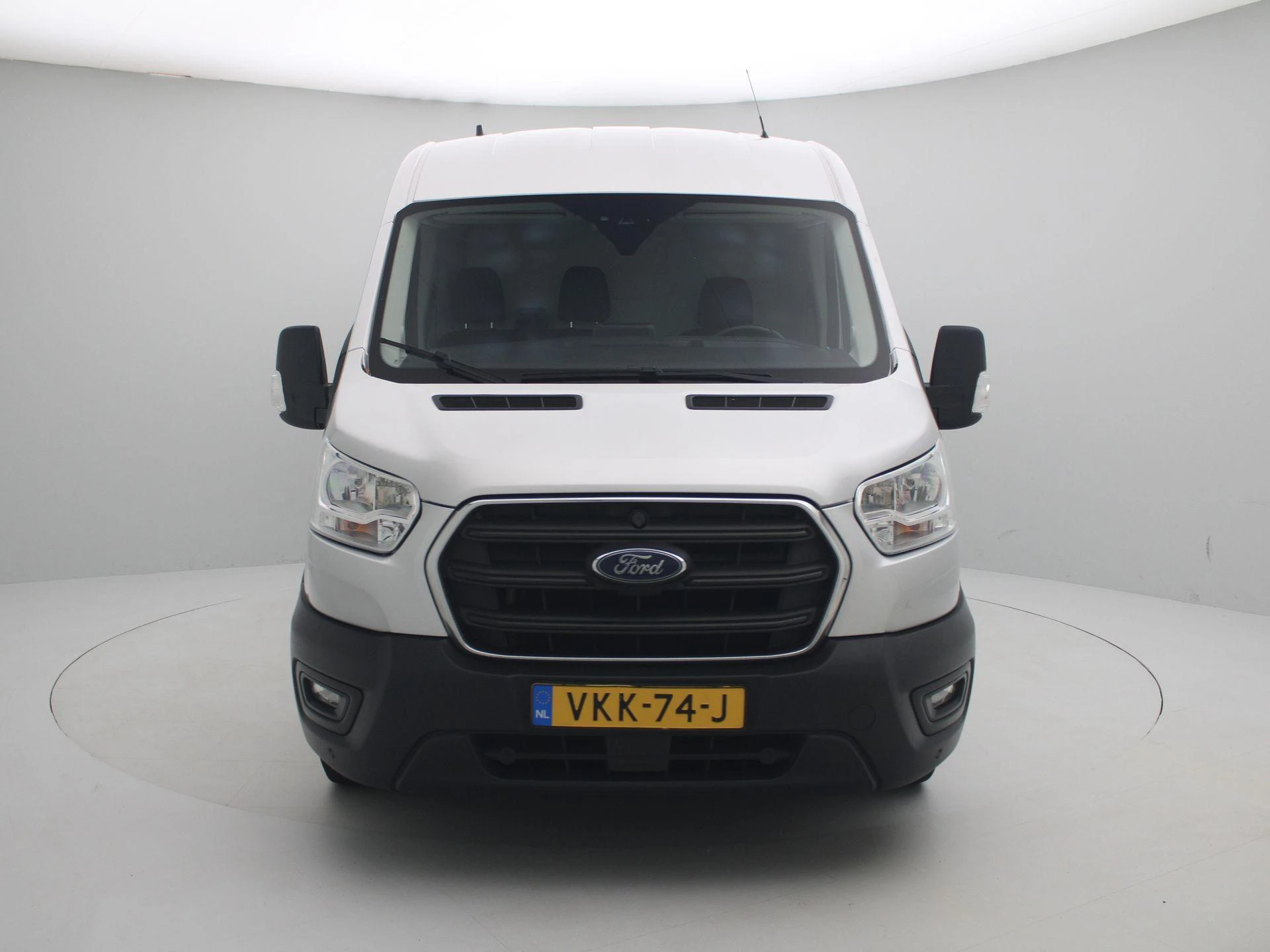 Ford-Transit-image-3
