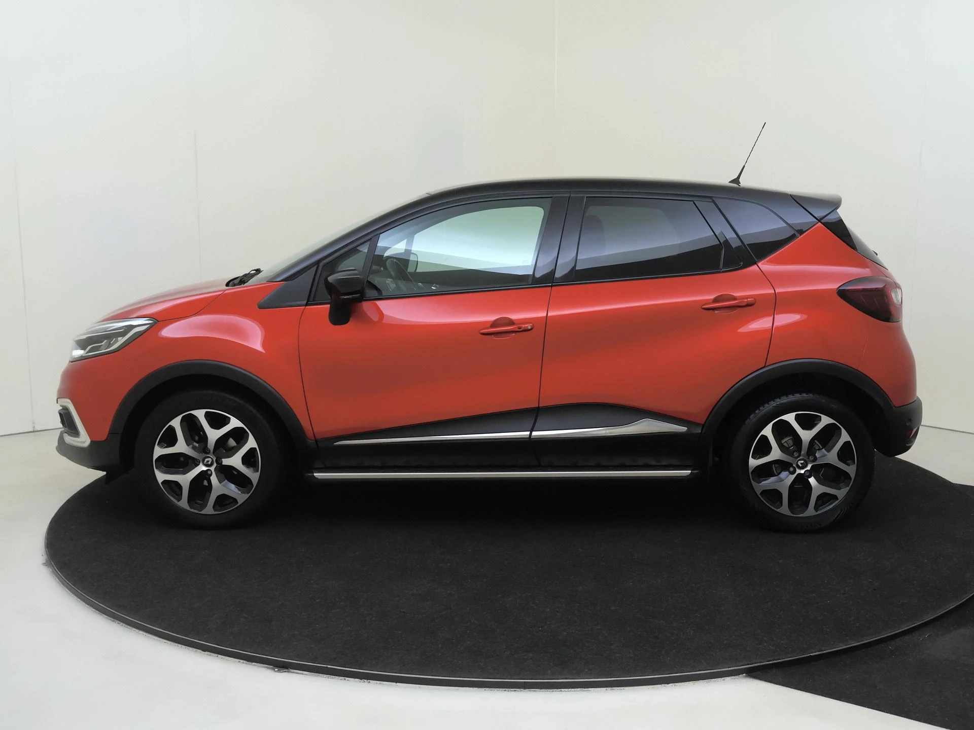 Renault-Captur-image-7