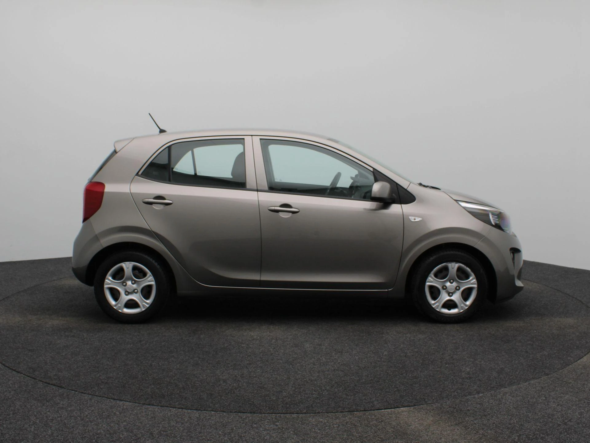 Kia-Picanto-image-7