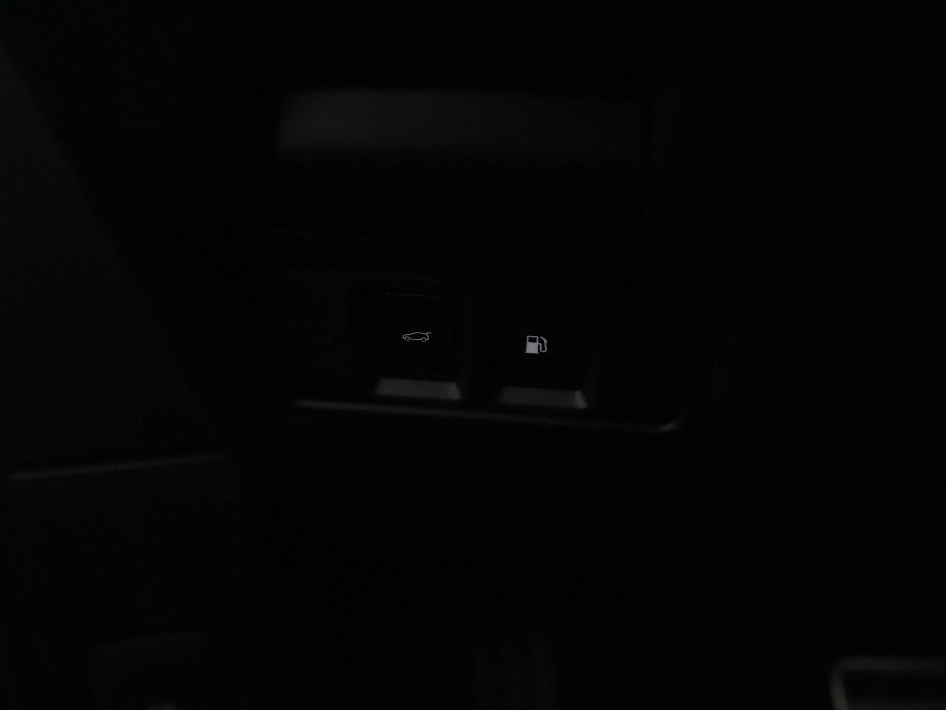 Land Rover-Range Rover Evoque-image-16