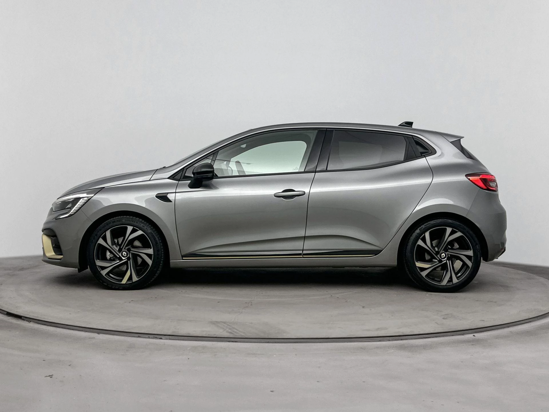 Renault Clio 1.6 E-Tech Hybrid 145 E-Tech Engineered