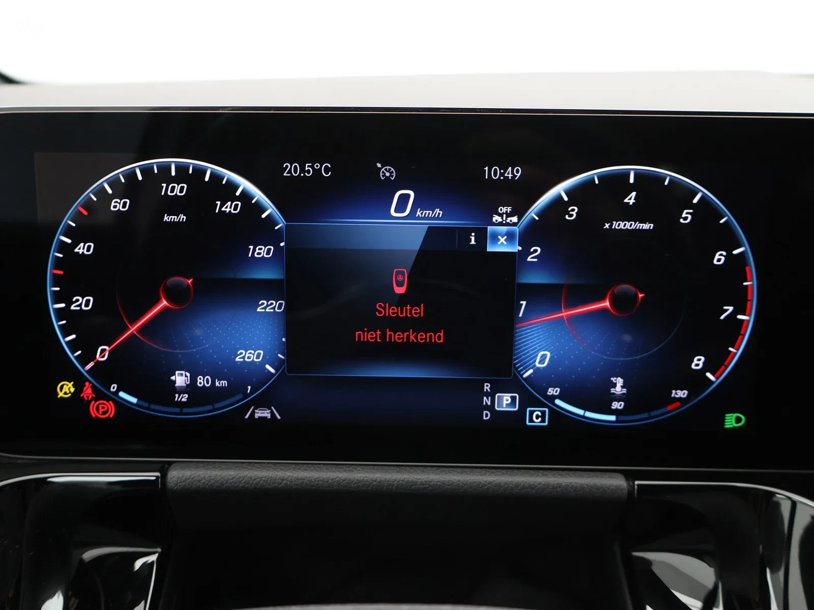 Mercedes-Benz GLA Classe (H247) AMG Line 163PK *AUTOMAAT*LEDER*ALCANTARA*CAMERA*PDC*CRUISE*APP-CONNECT*NAVI*KEYLESS GO*...*