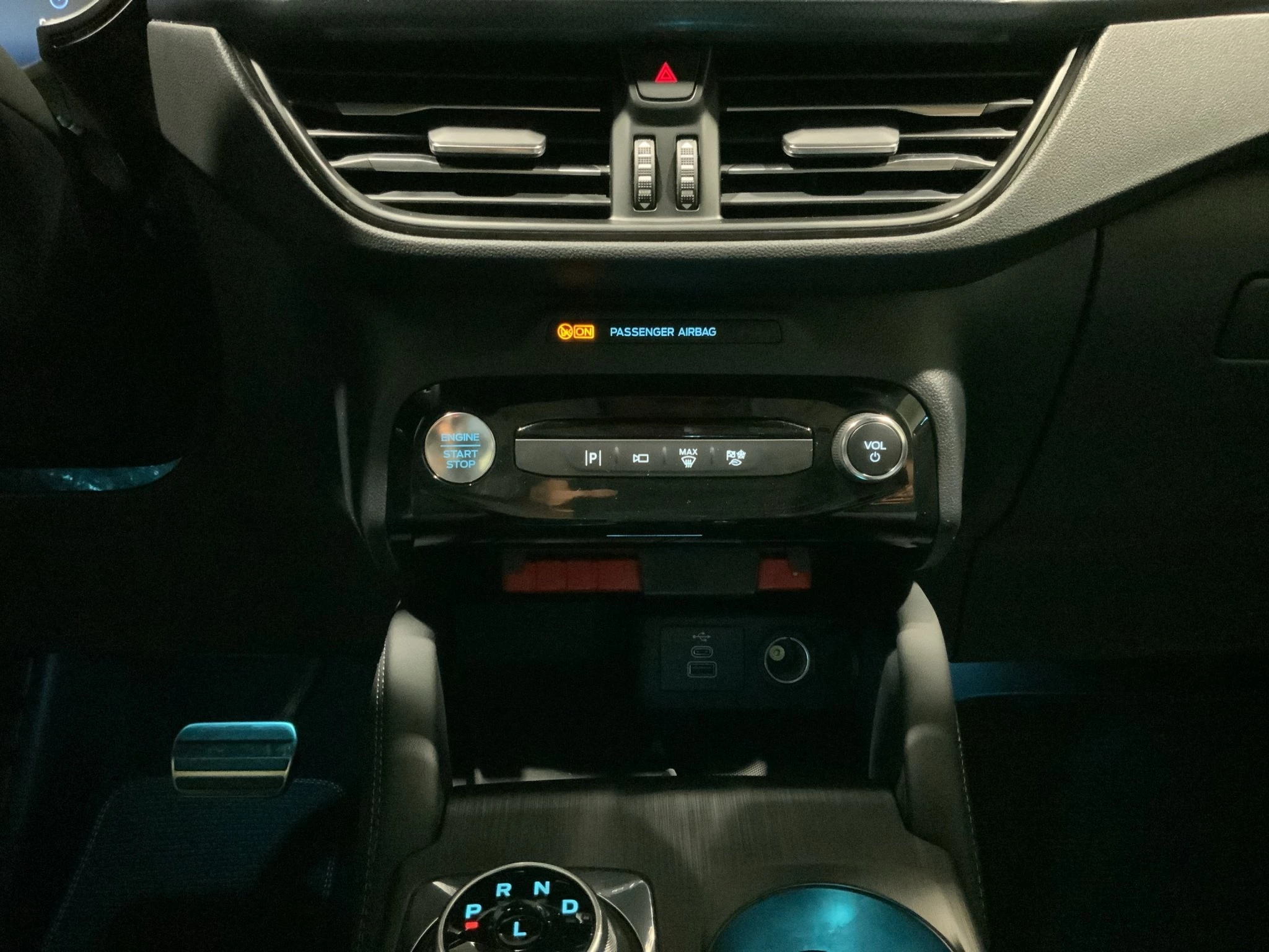 Ford Kuga BlueCruise Edition 2.5 Duratec Plug-in-Hybrid BlueCruis CVT Sports Utility Vehicle. 178 kW. 5-t