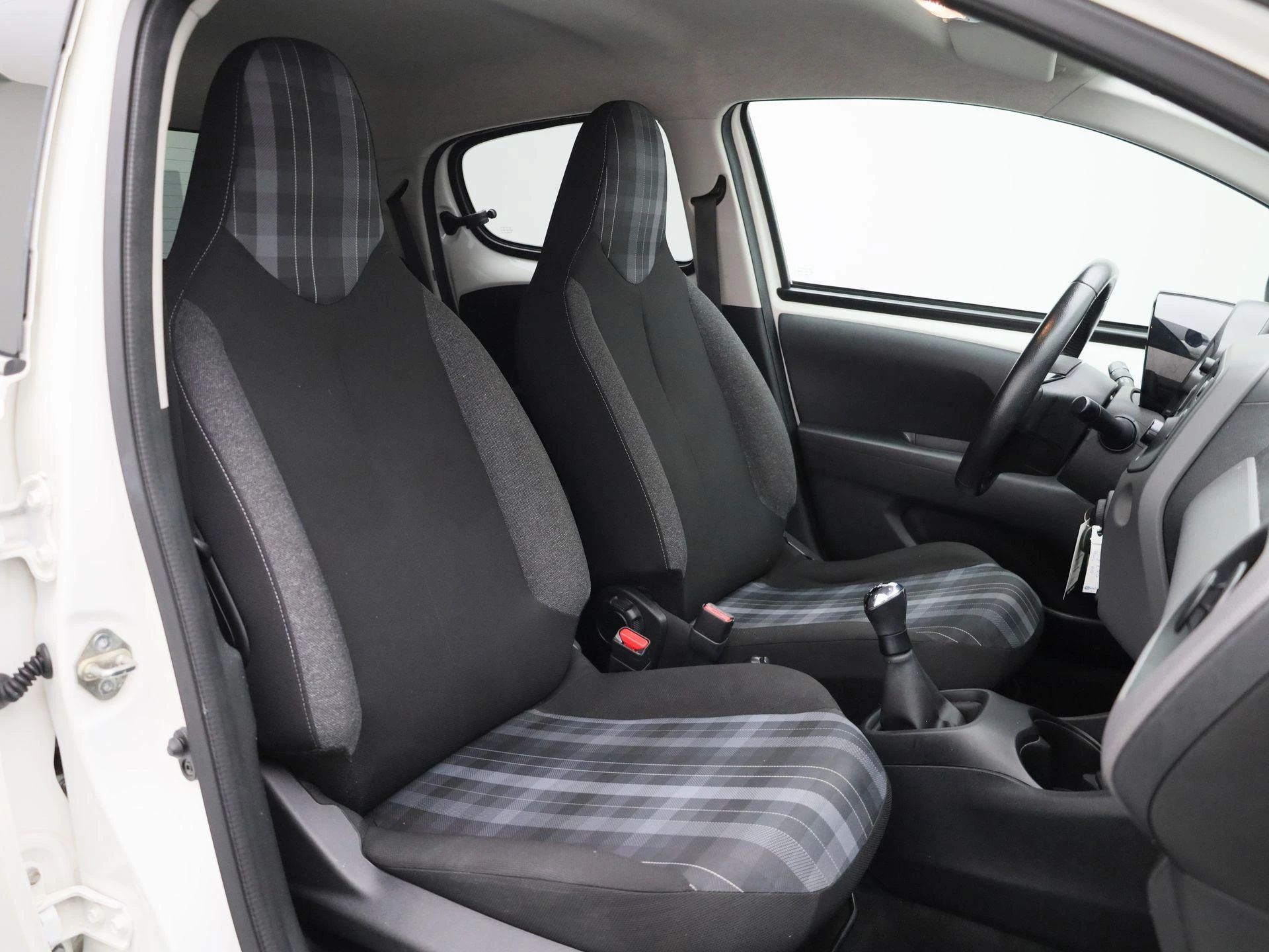 Peugeot-108-image-28