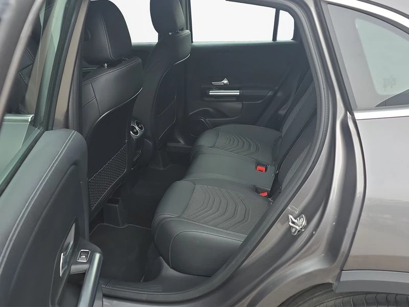 Mercedes-Benz GLA 200 d PROGRESSIVE AHK DISTRONIC MBUX KLIMA ProgressiveC118 GLA 200 d PROGRESSIVE AHK DISTRONIC MBUX KLIMA Progressive