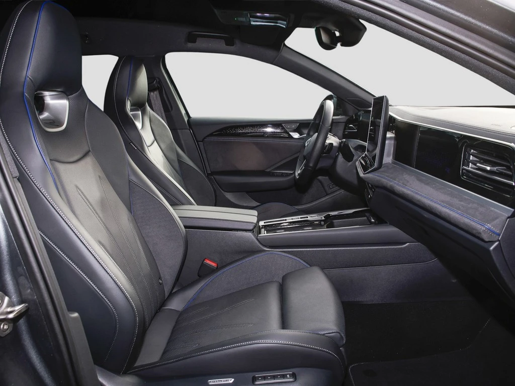Volkswagen-Passat-image-6
