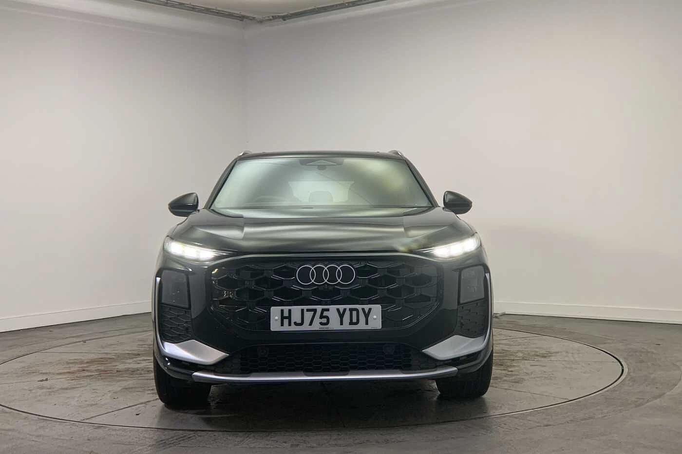 Audi-Q3-image-6