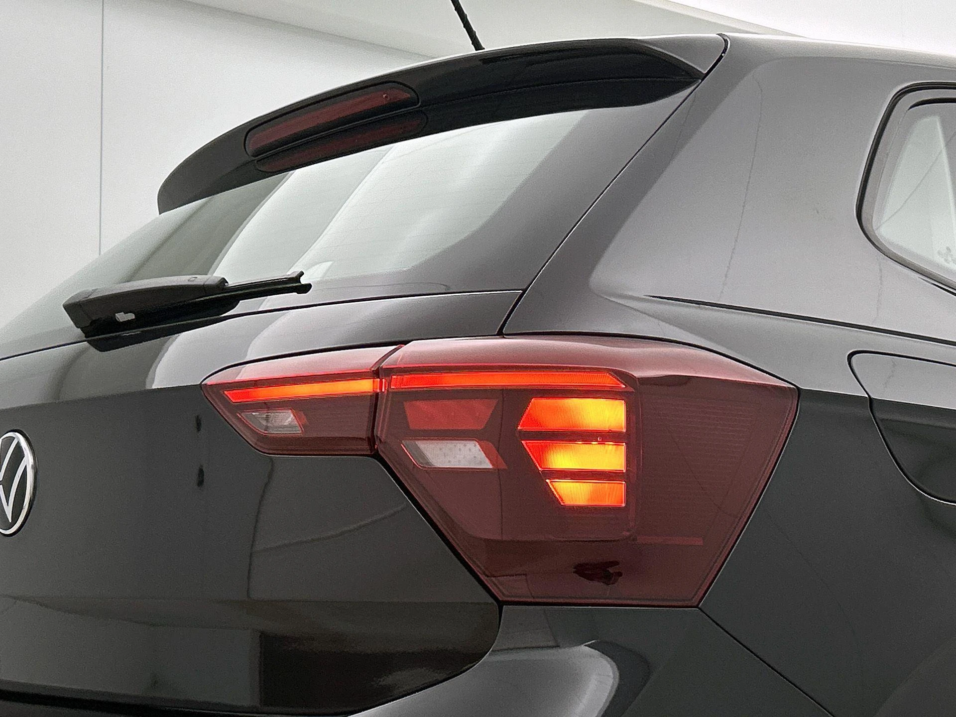 Volkswagen-Polo-image-23