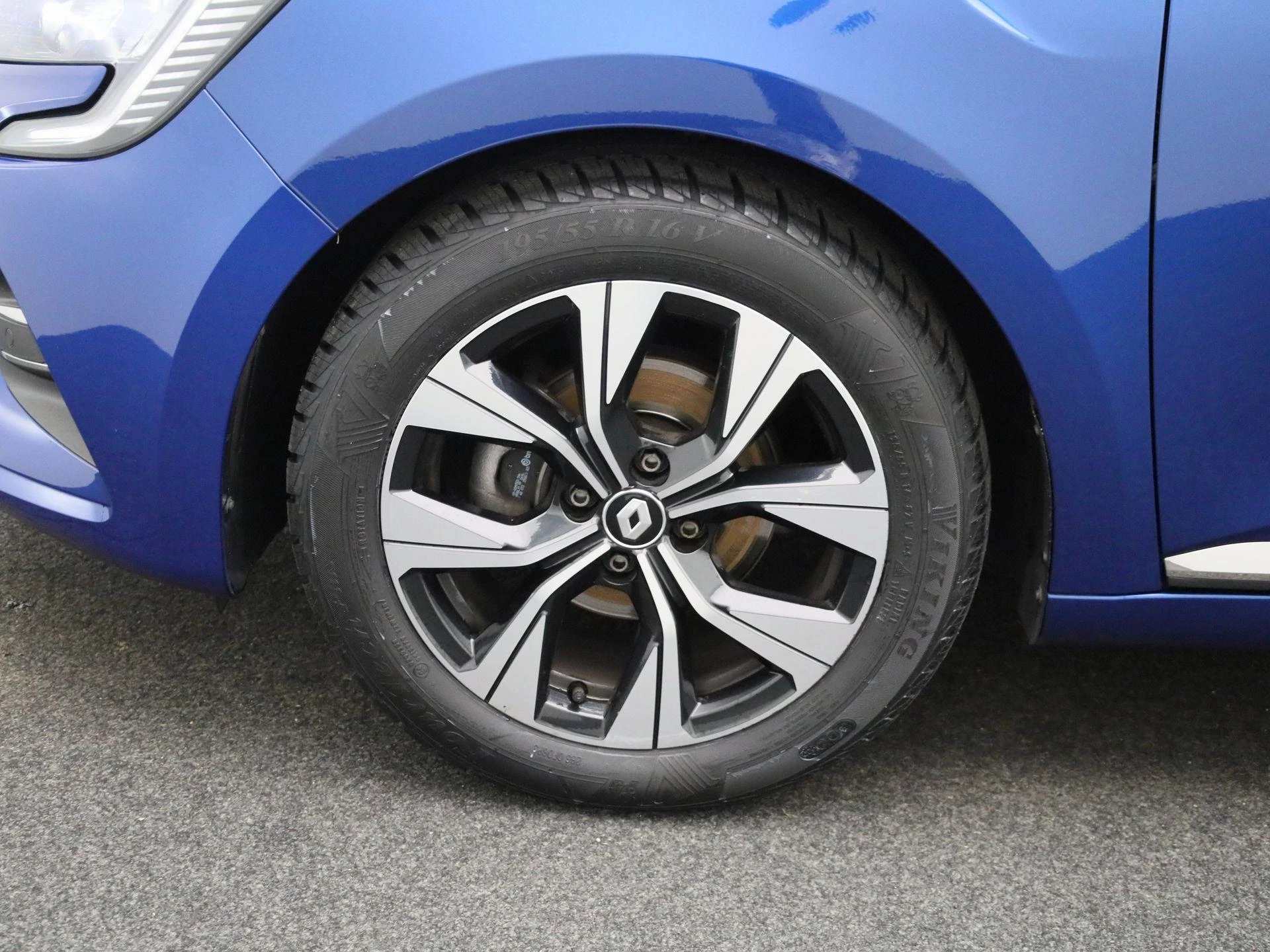 Renault-Clio-image-10