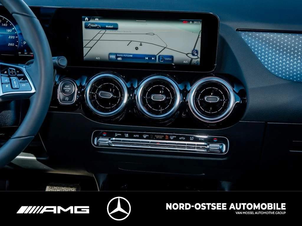 Mercedes-Benz-GLA-image-8