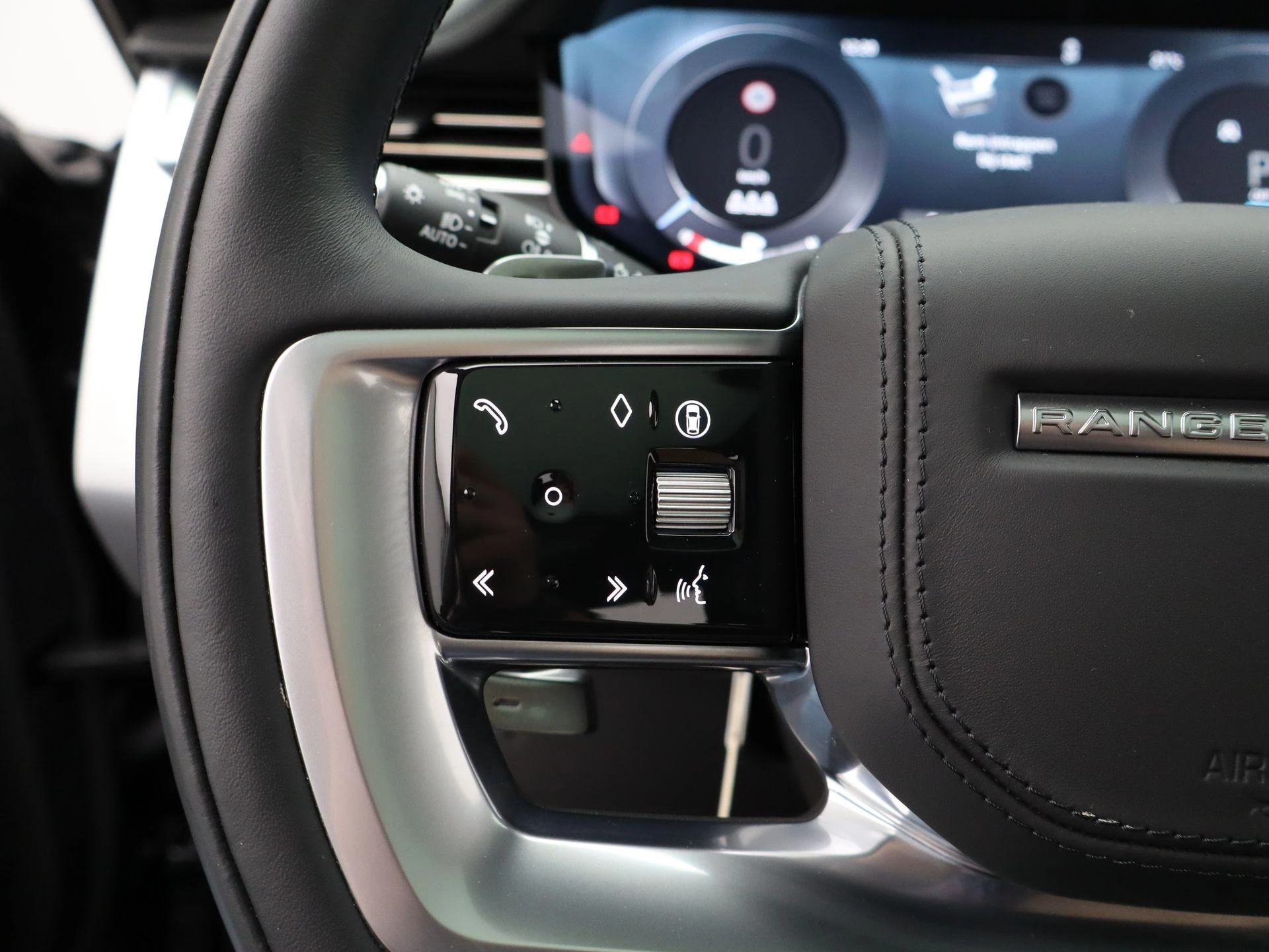 Land Rover Range Rover 3.0 P460e LWB Autobiography PHEV