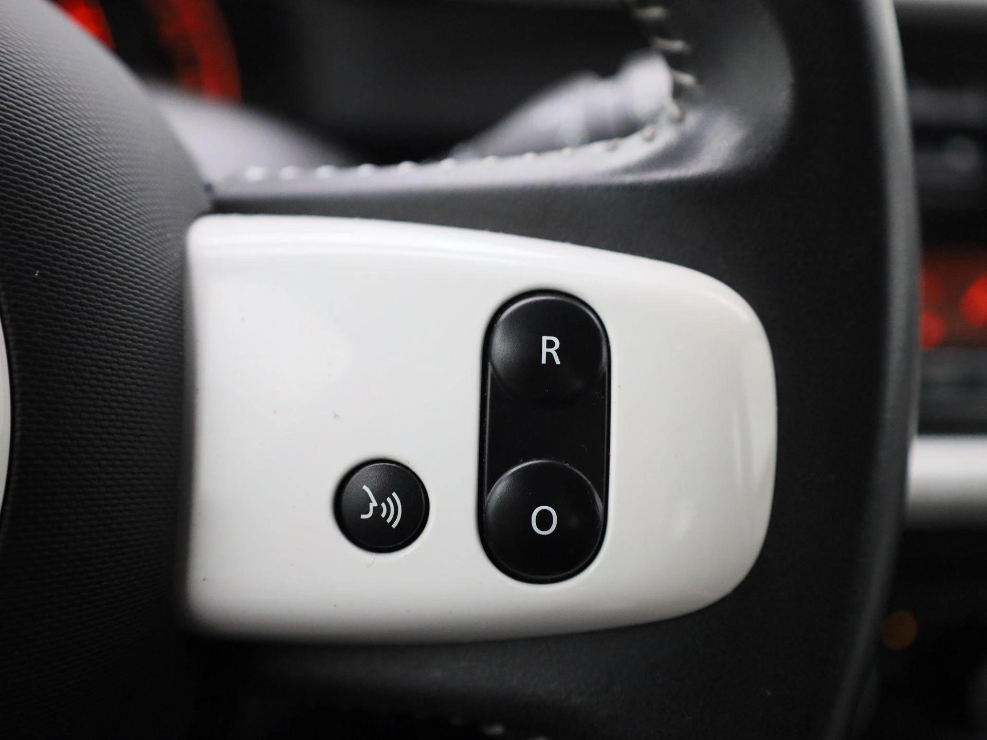 Renault-Twingo-image-21