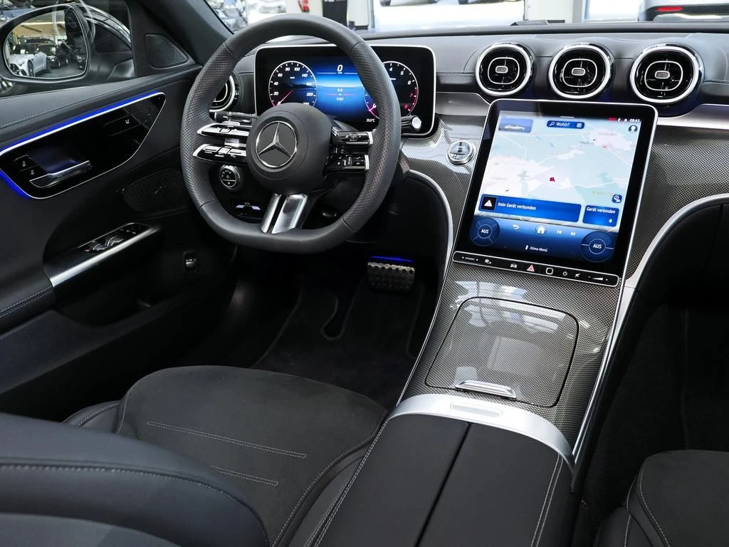 Mercedes-Benz-C-Klasse 300-image-10