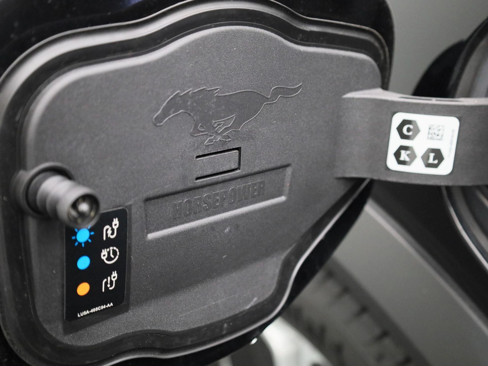 Ford Mustang Mach-E 72kWh Standard Range RWD