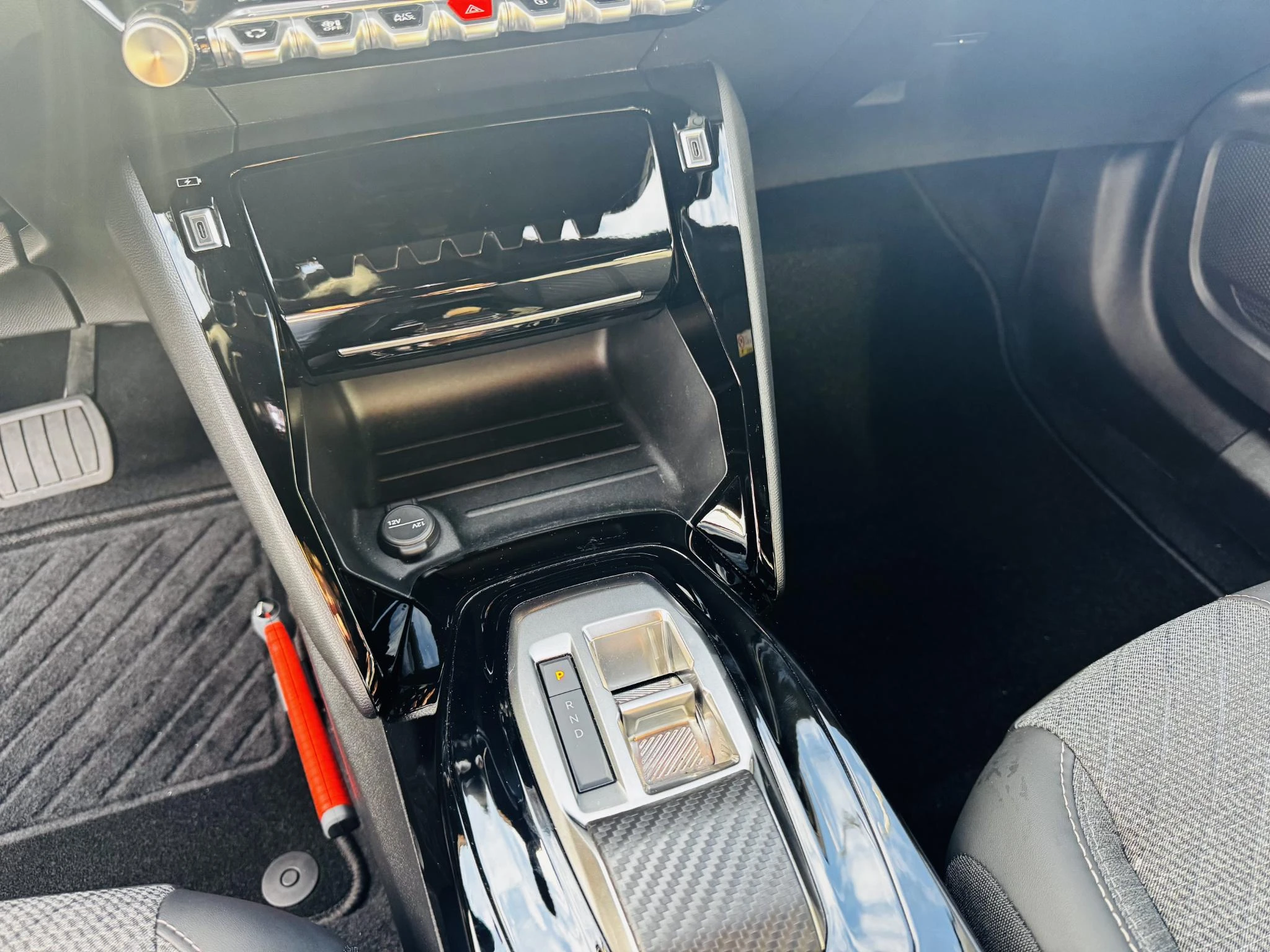 Peugeot-2008-image-16