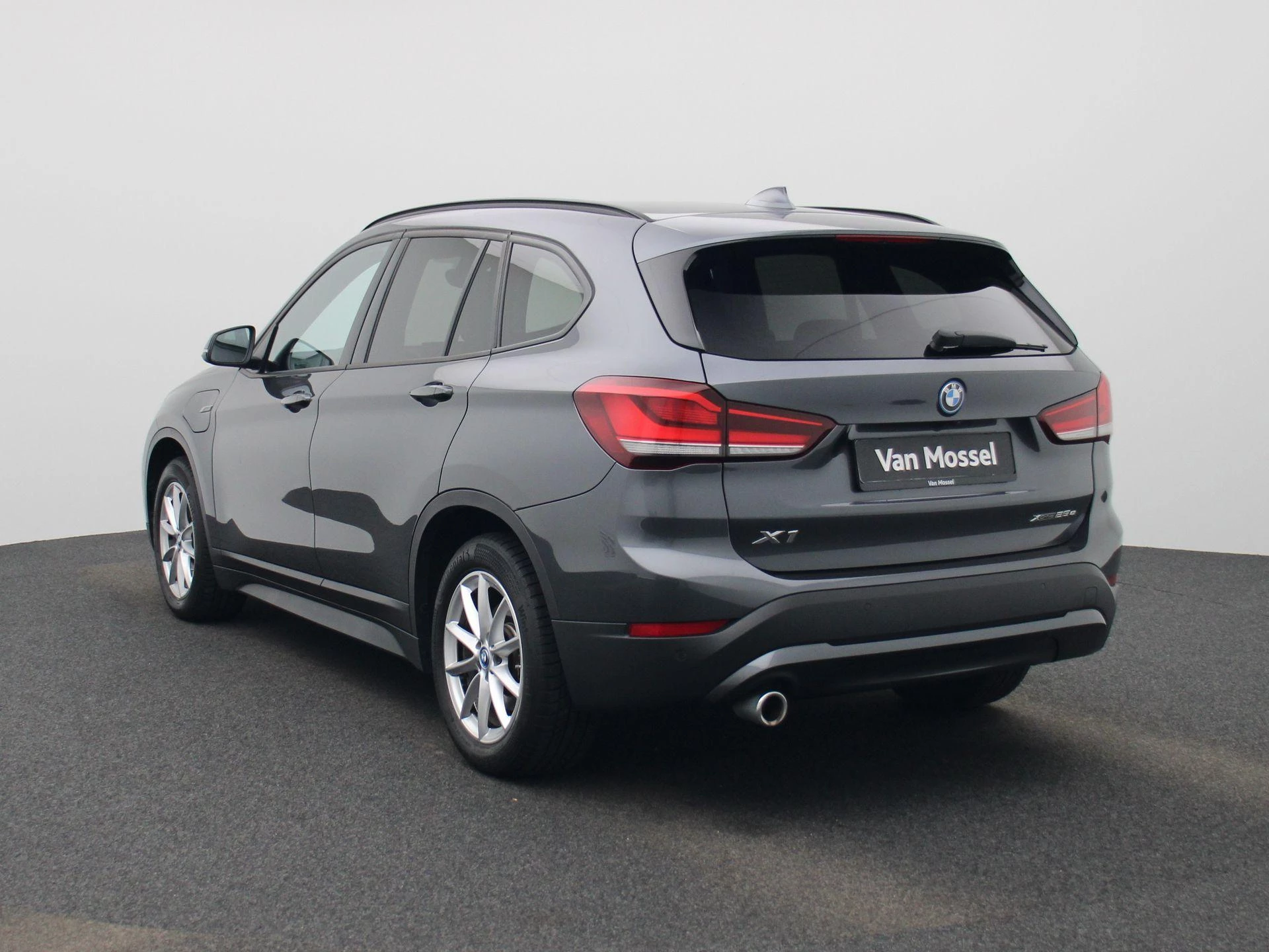 BMW-X1-image-1