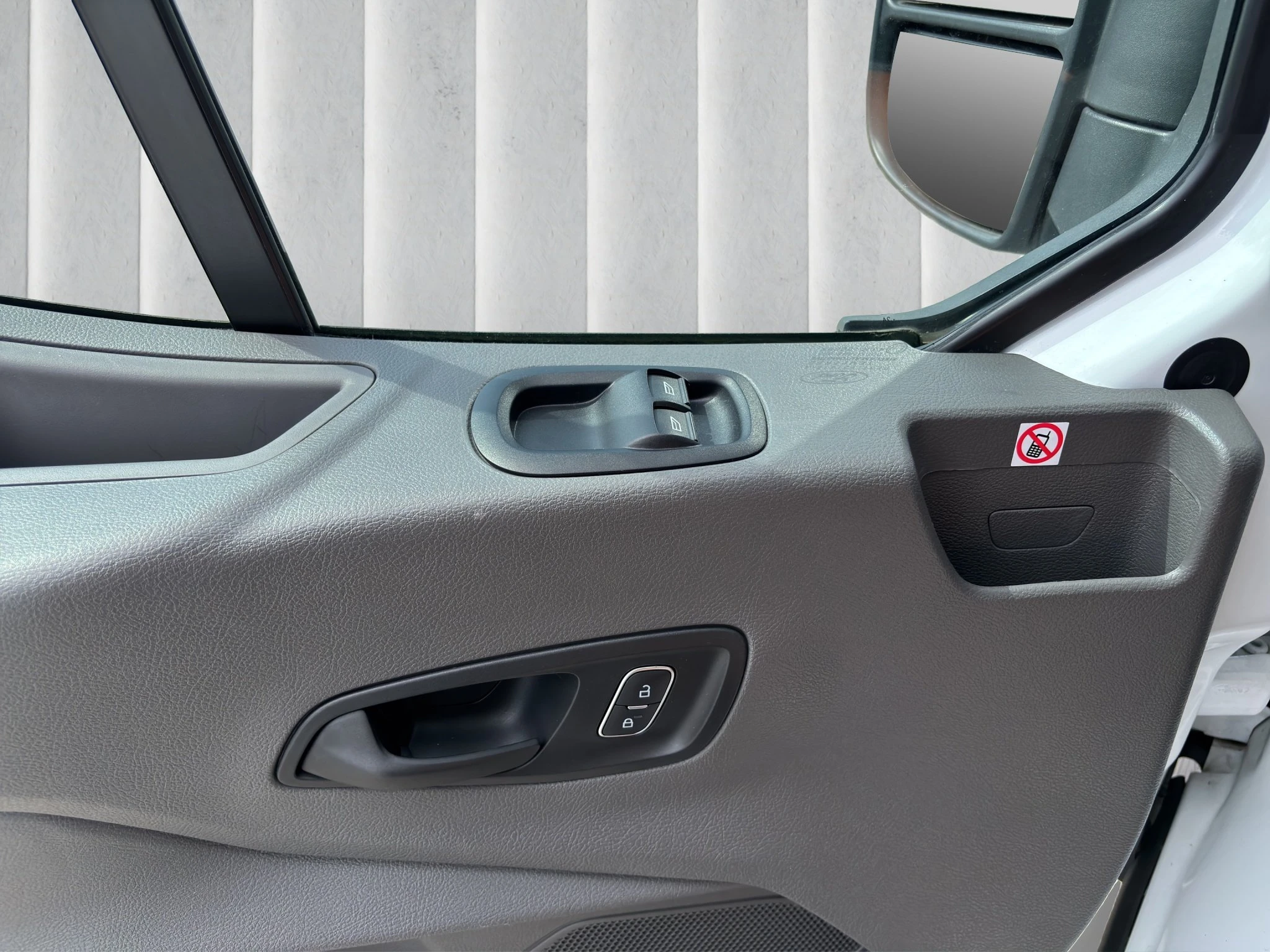Ford-Transit-image-13
