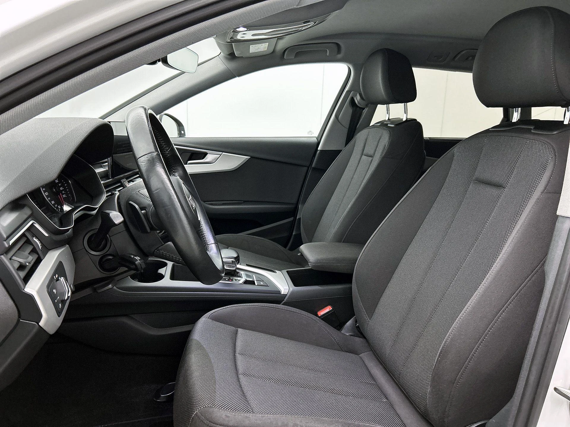 Audi-A4-image-30