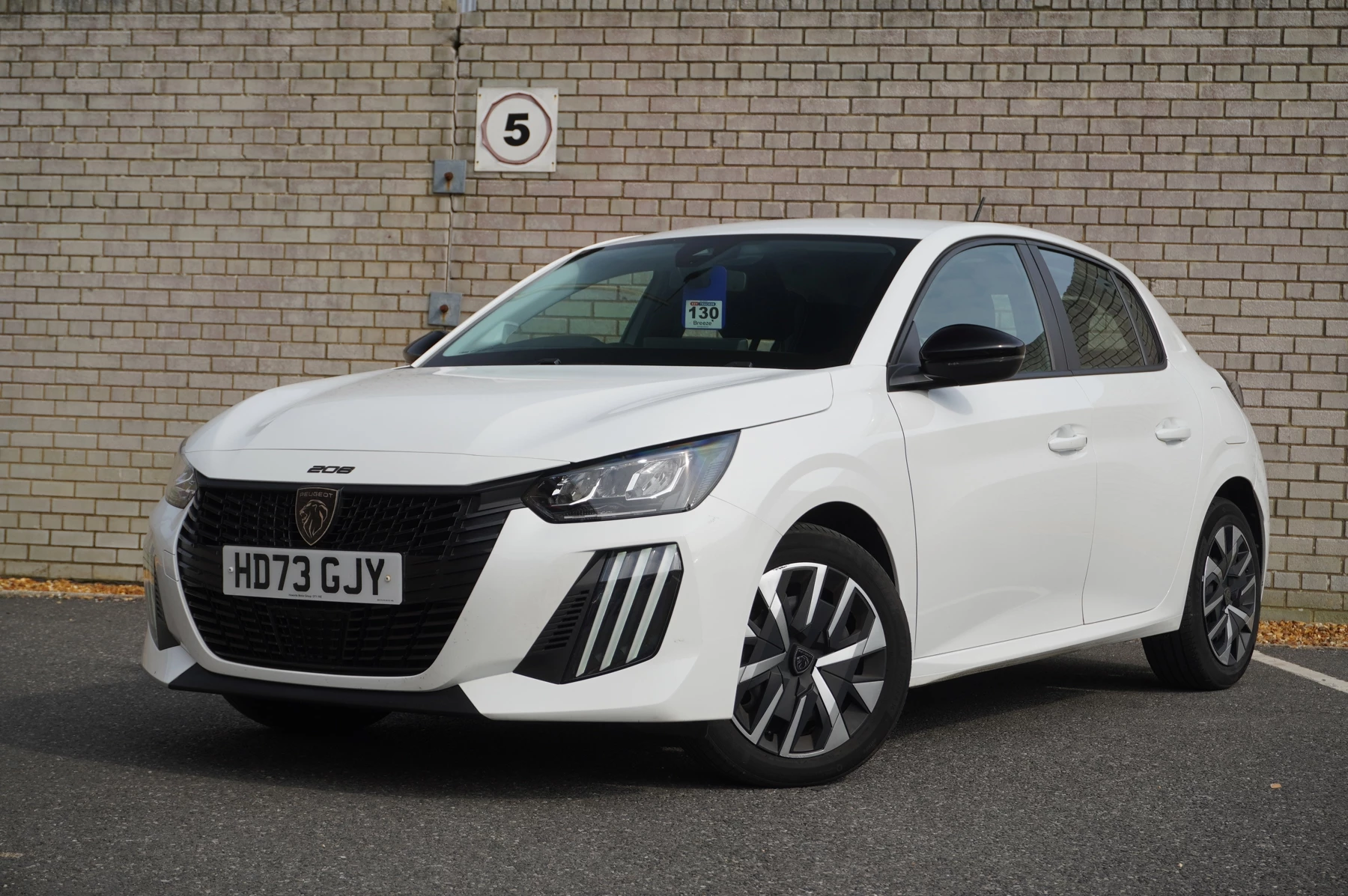 Peugeot-208-image-19