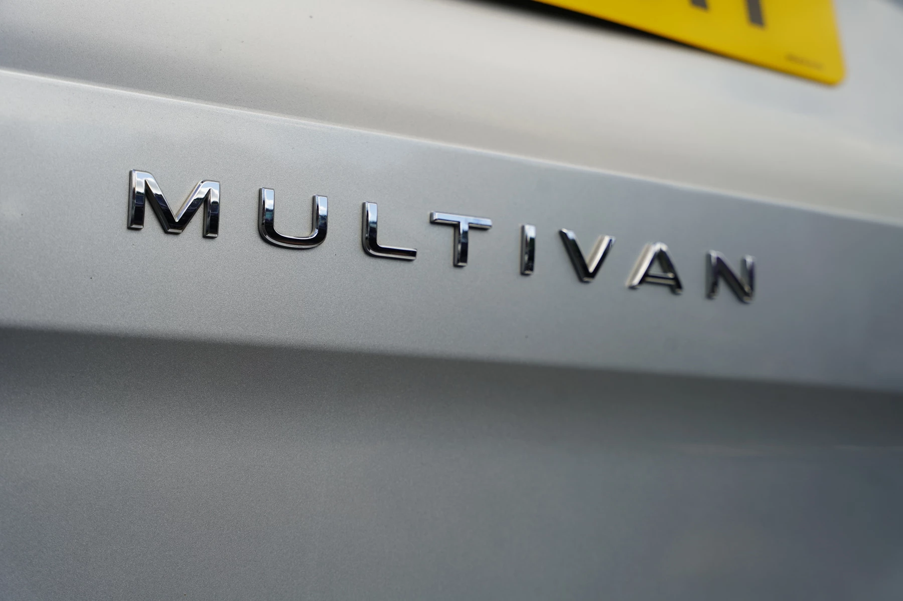 Volkswagen-Multivan-image-36