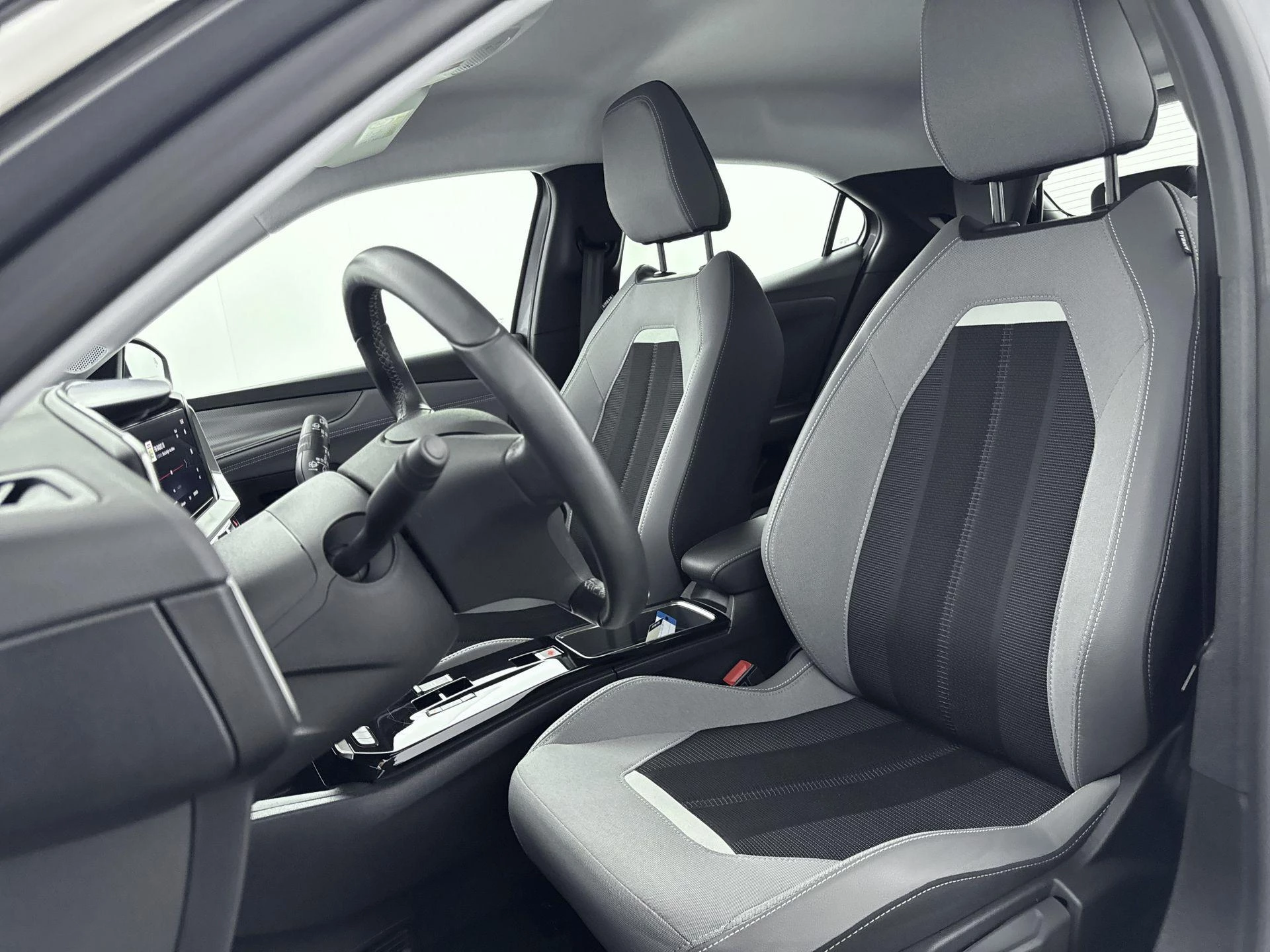 Opel-Mokka-e-image-27