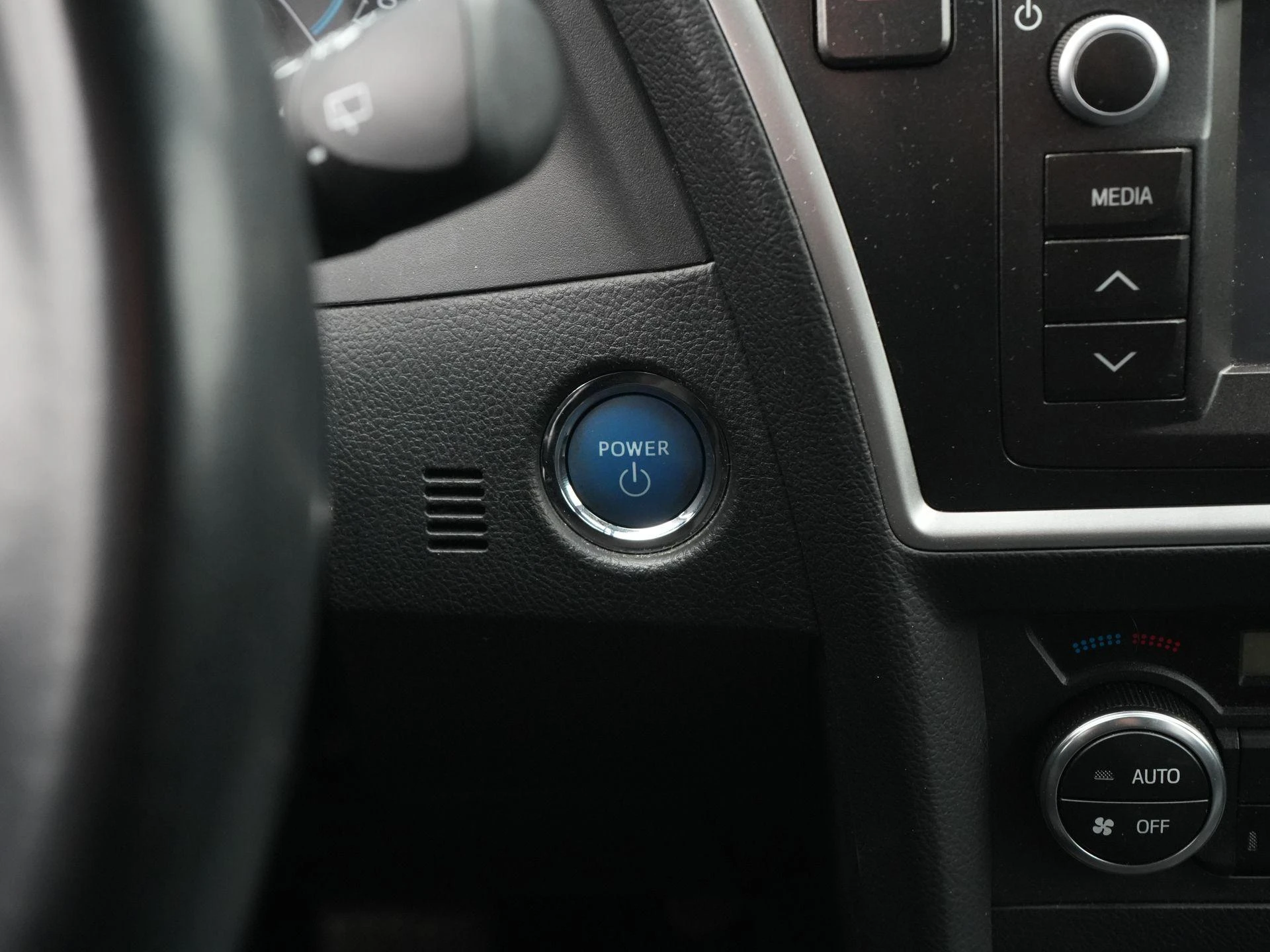 Toyota-Auris-image-21