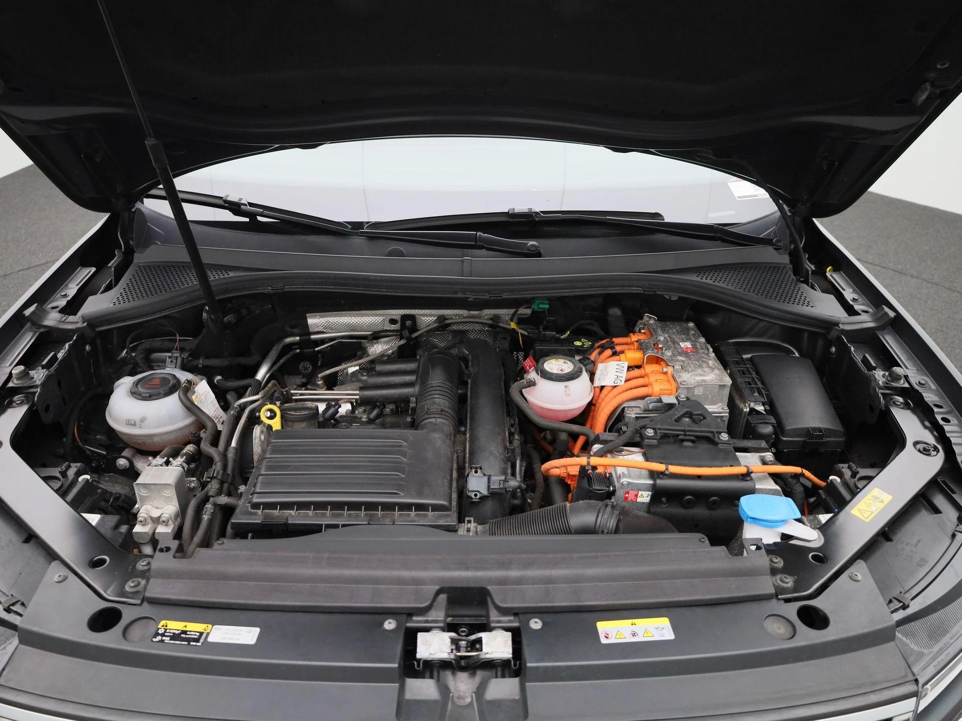 Volkswagen-Tiguan-image-36