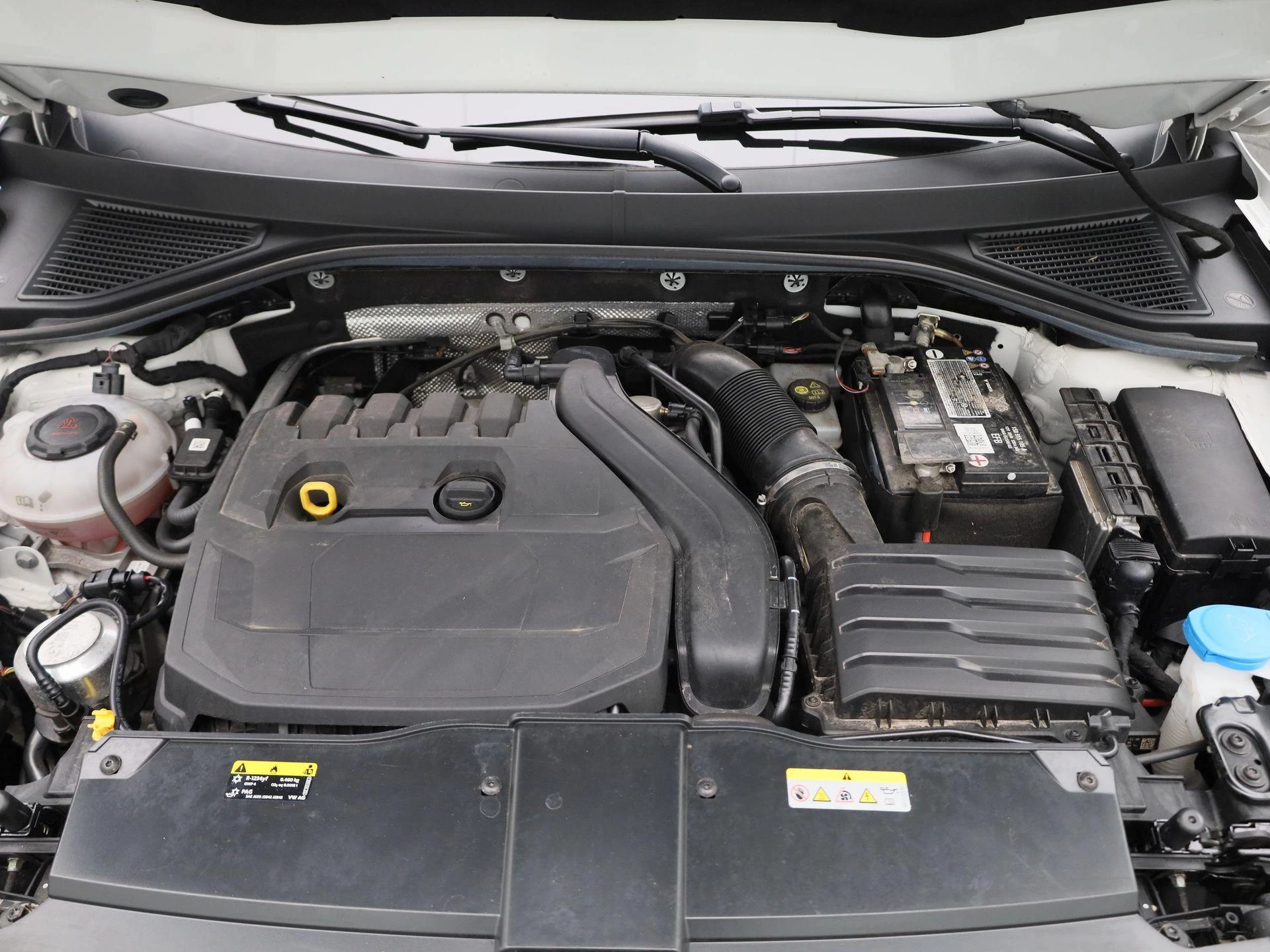 Volkswagen-T-Roc-image-44