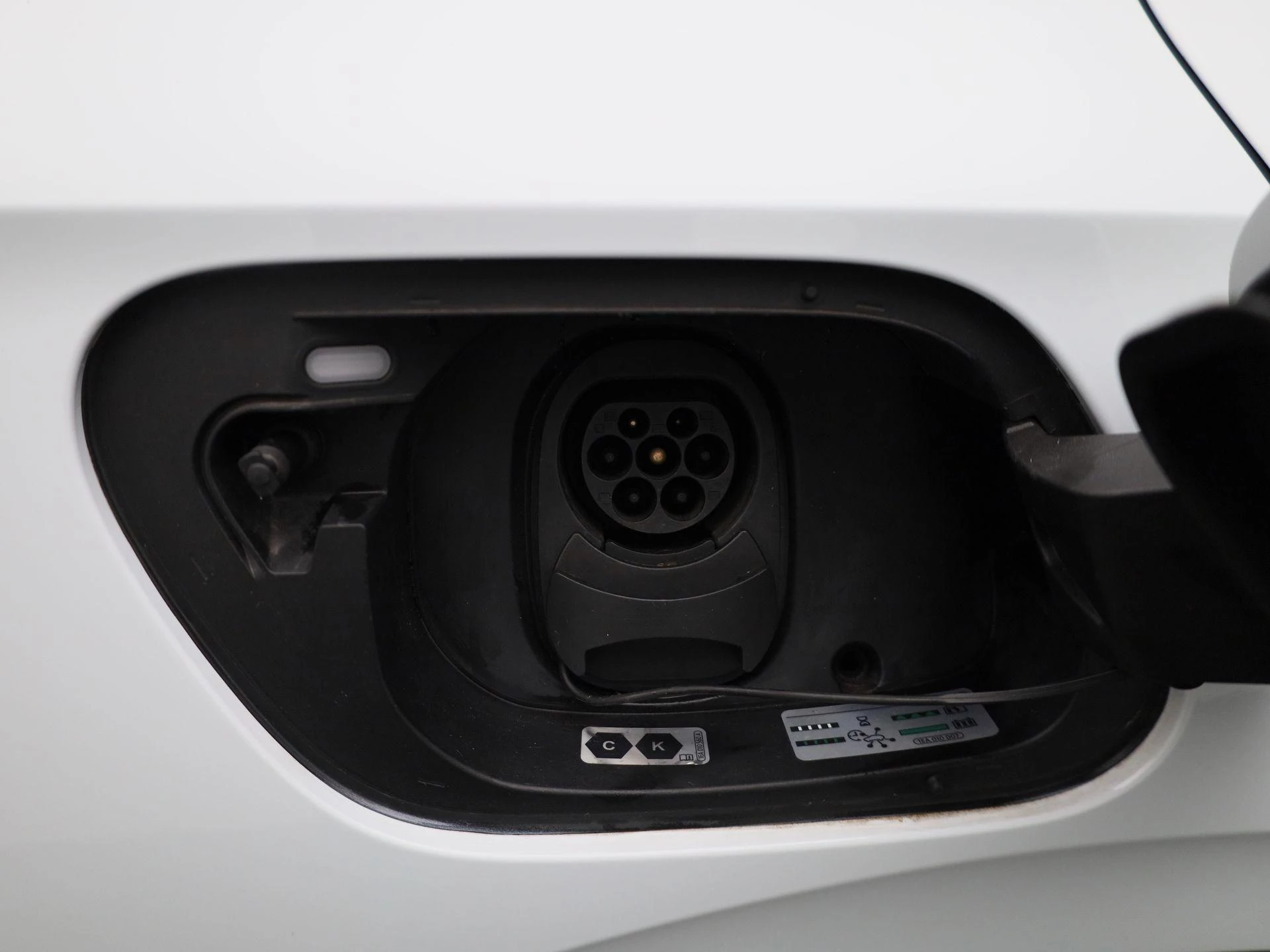 Volkswagen-ID.4-image-41