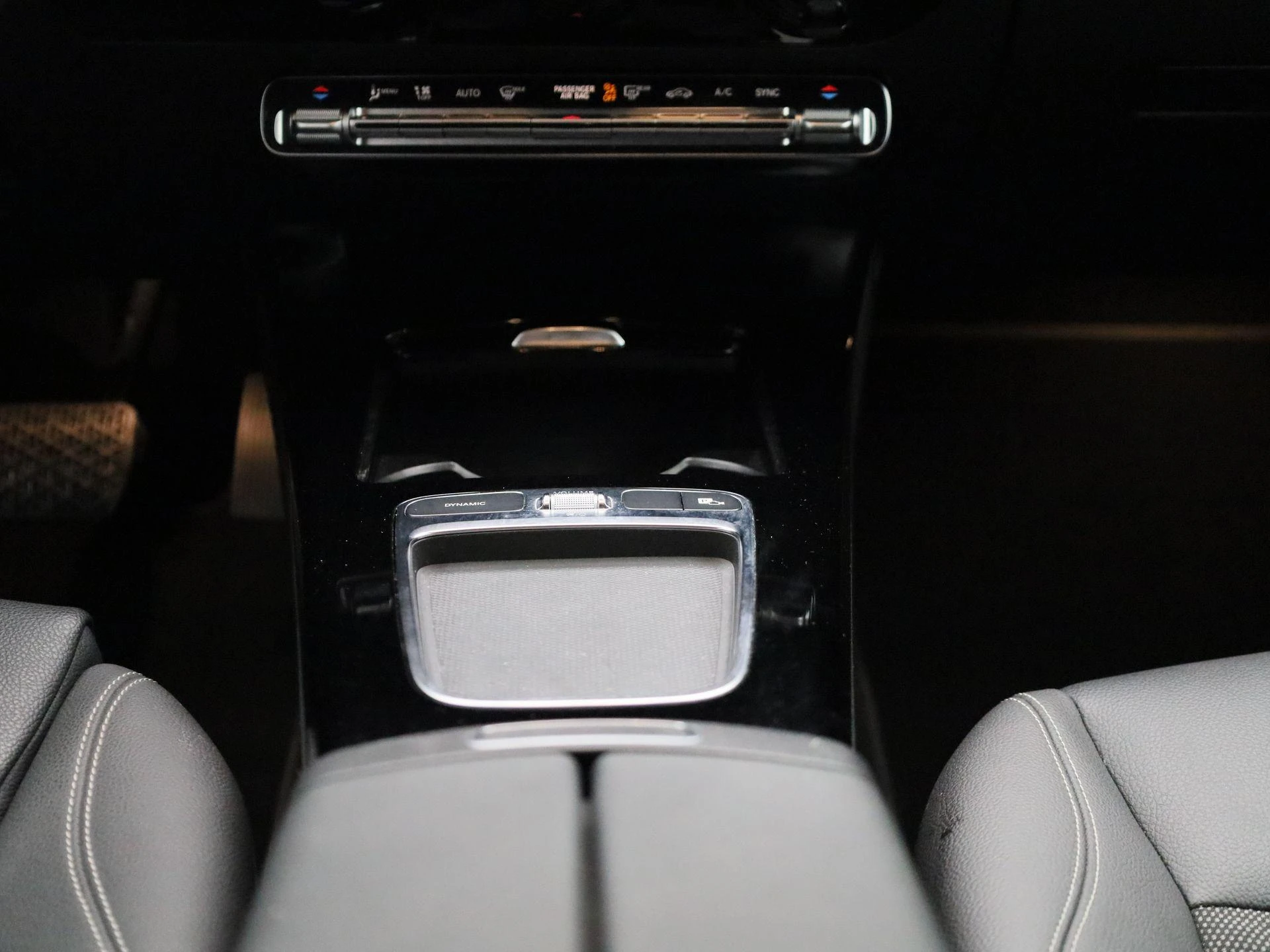 Mercedes-Benz-A-Klasse-image-9