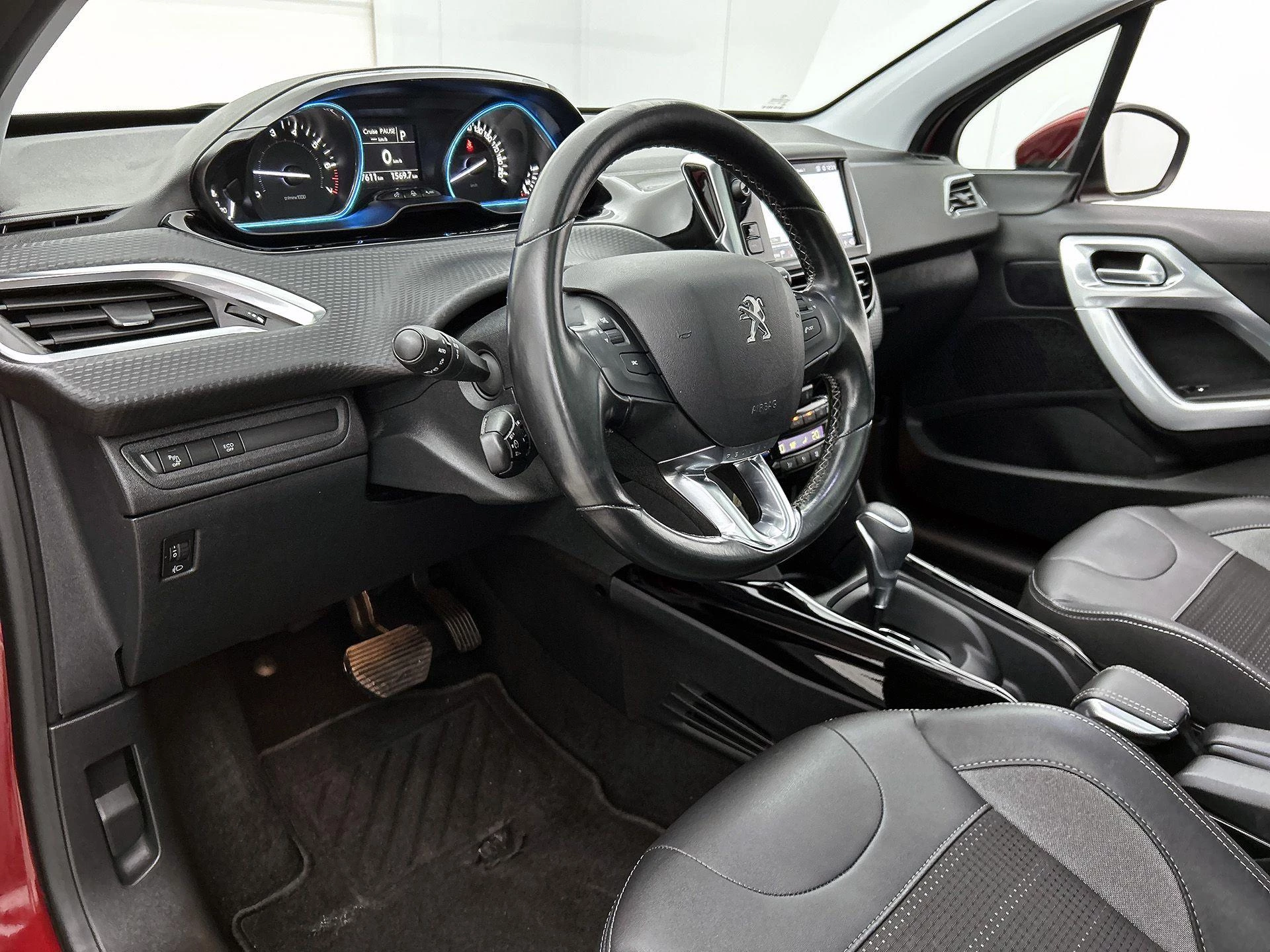 Peugeot-2008-image-18