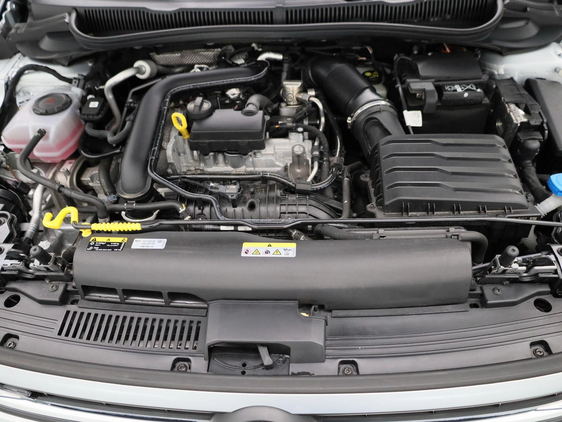 Volkswagen-Polo-image-32