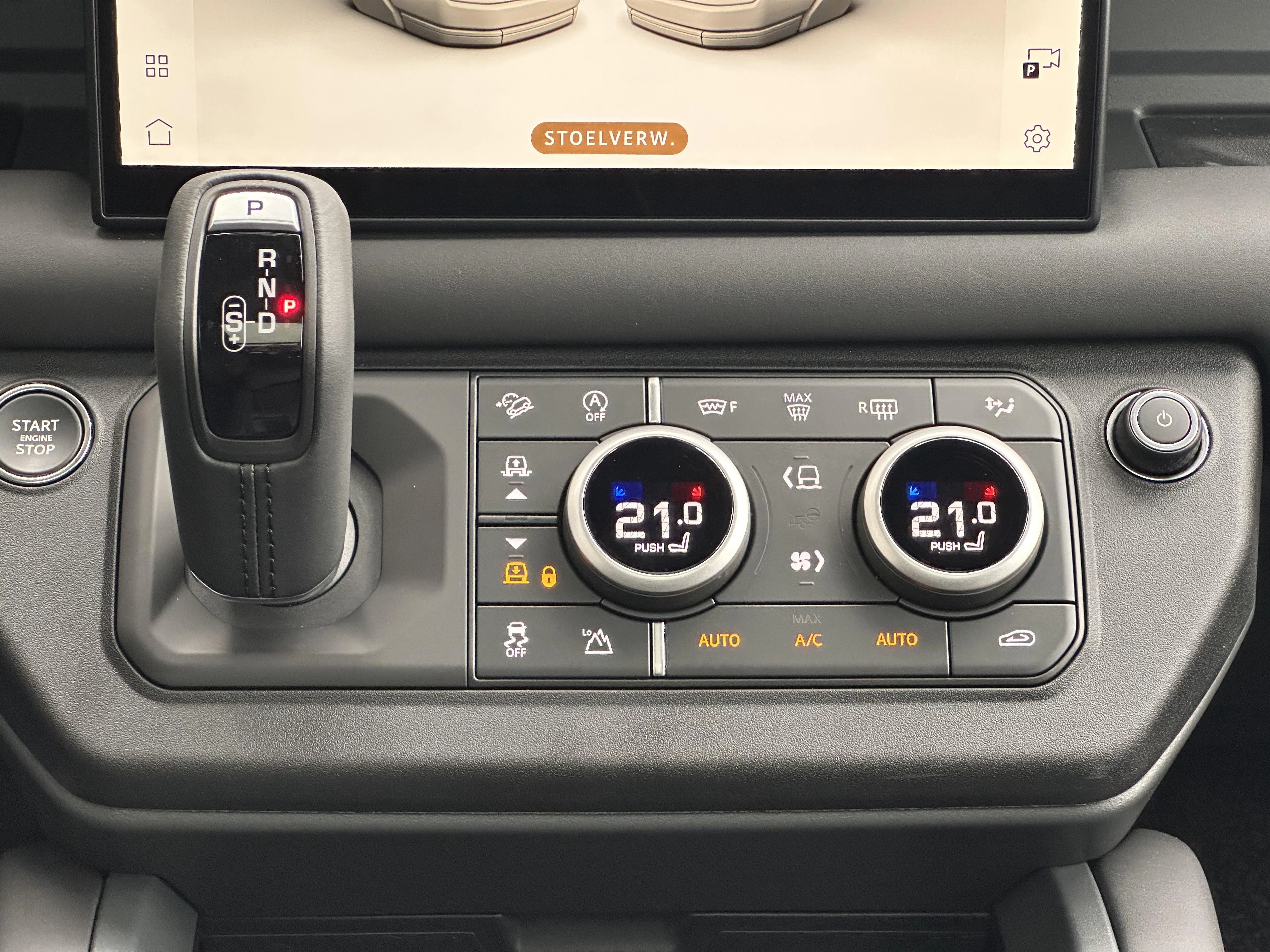 Land Rover-Defender-image-37