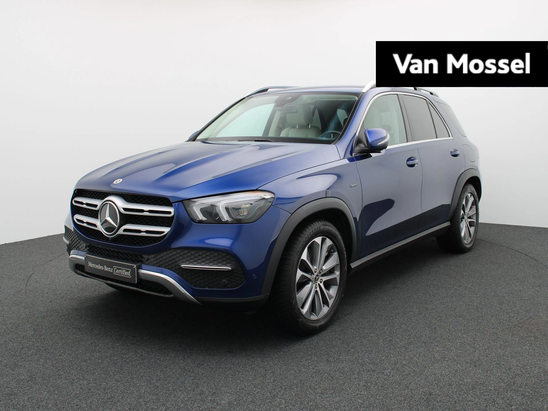 Mercedes-Benz-GLE-image-0