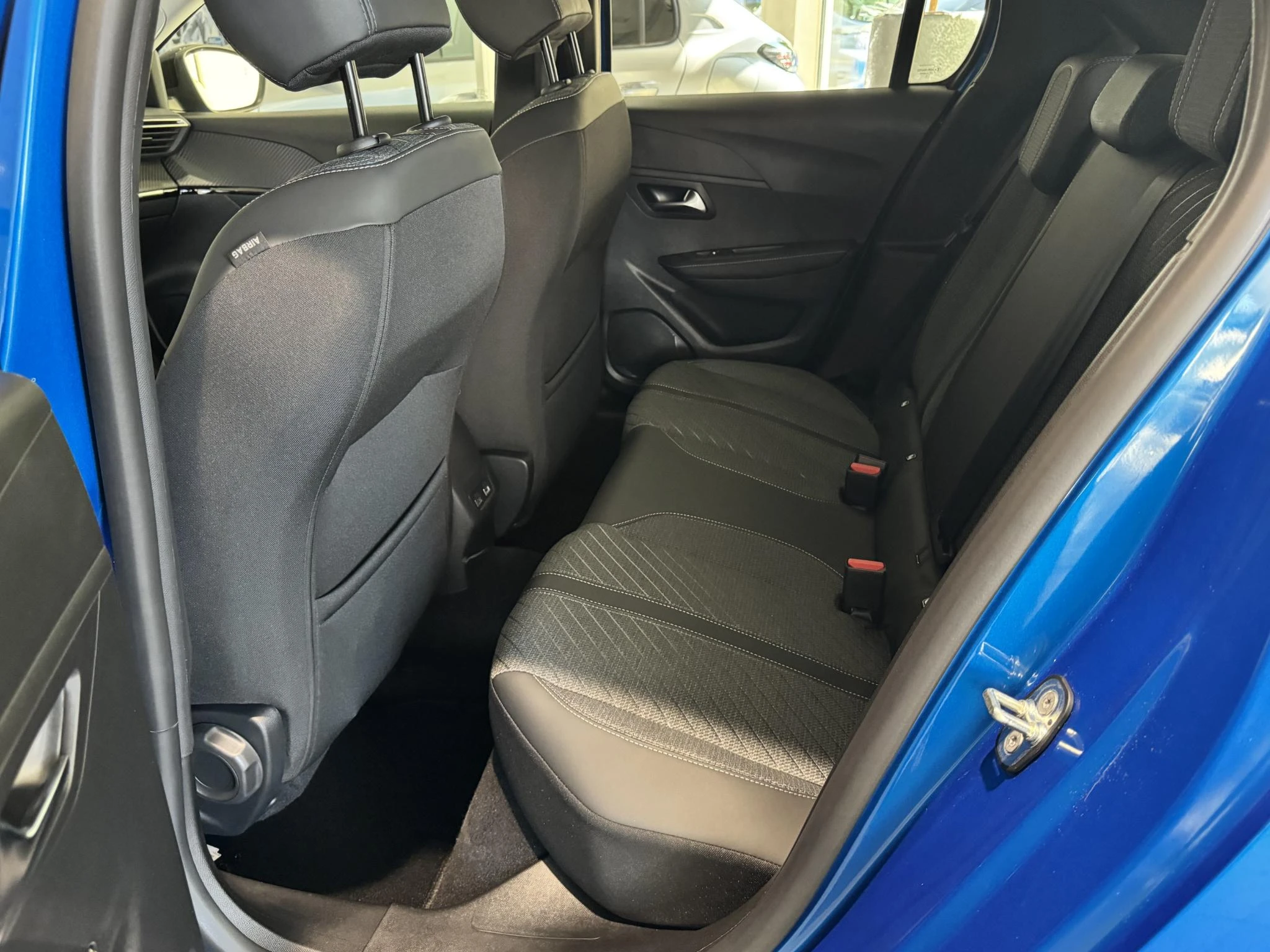 Peugeot 208 1.2 Hybrid 110 e-DCS6 GT
