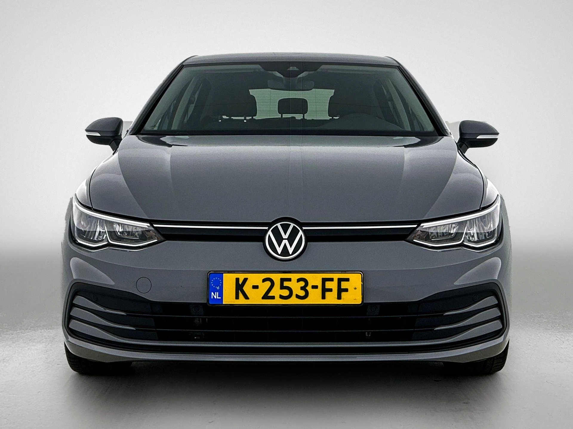 Volkswagen-Golf-image-4