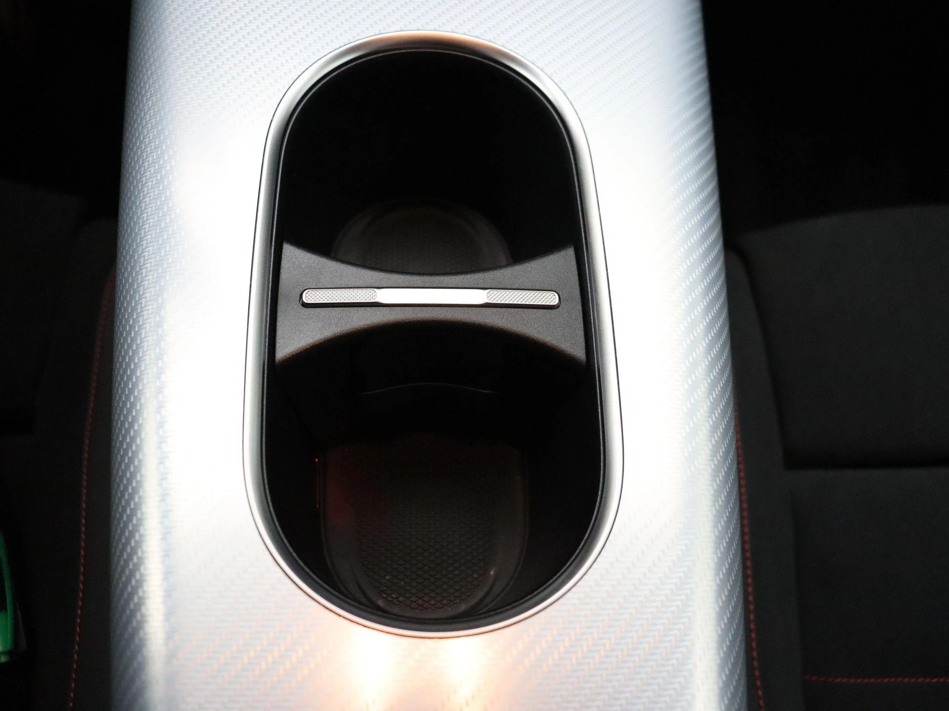 Mercedes-Benz-CLA-image-21