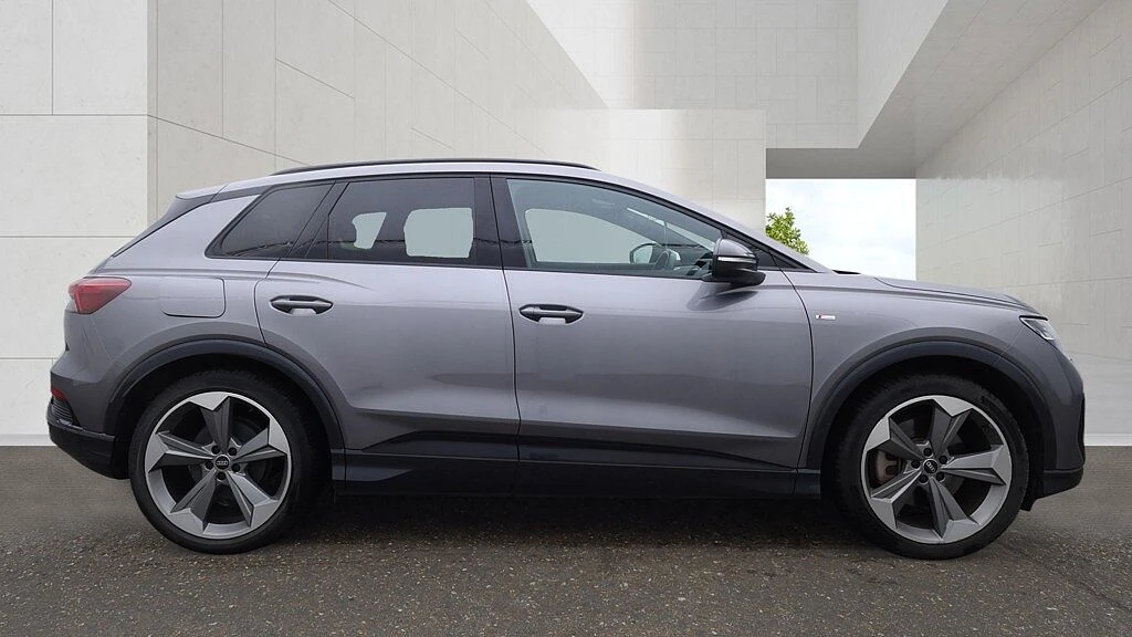 Audi-Q4 e-tron-image-32