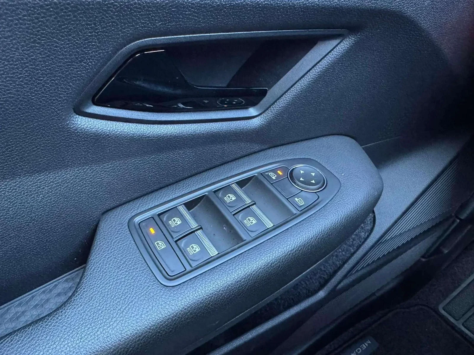 Renault-Megane E-Tech-image-20