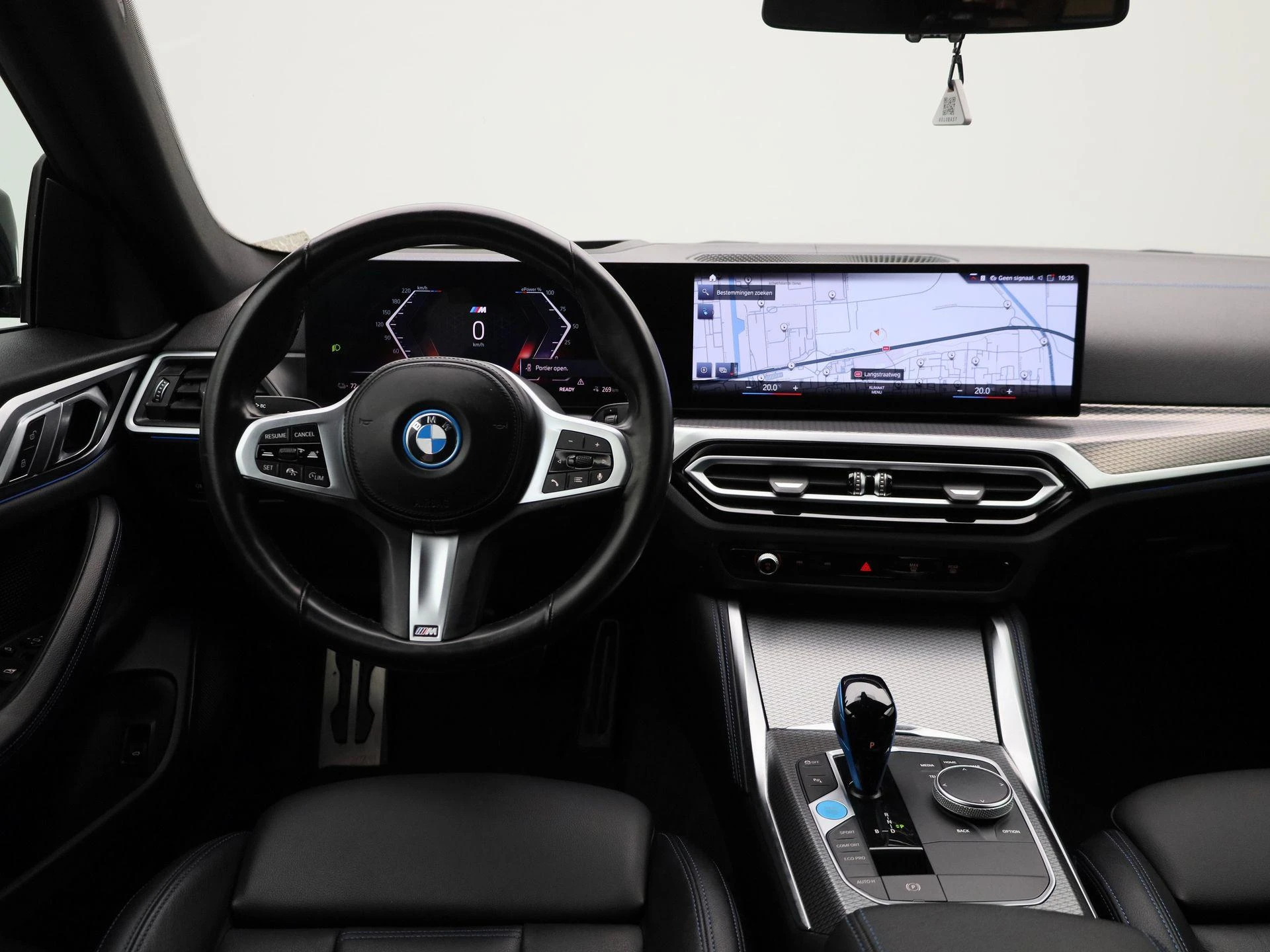 BMW-i4-image-6