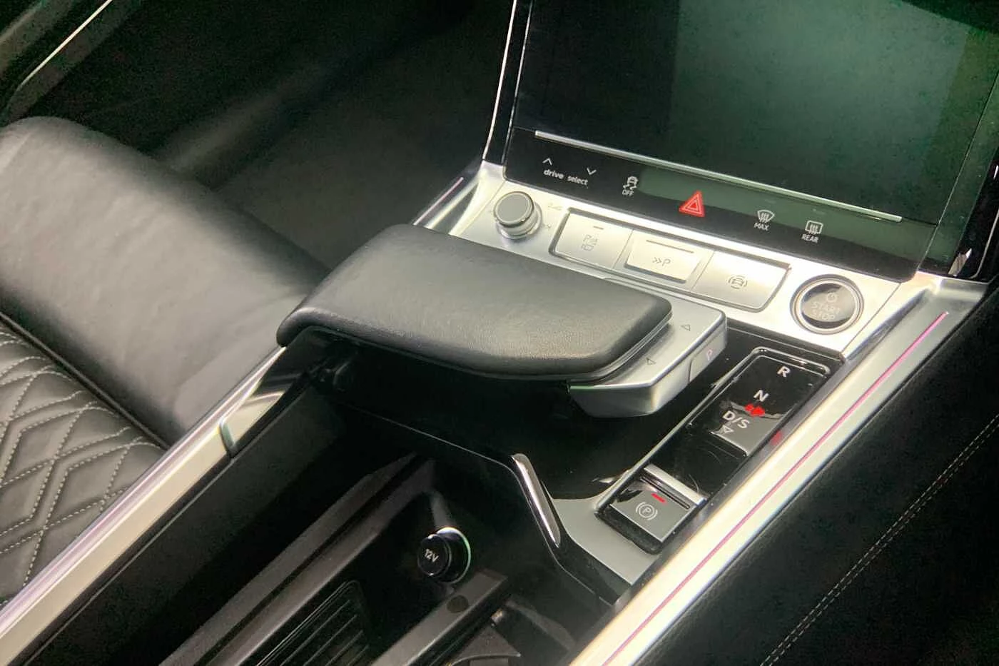 Audi-Q8 e-tron-image-7