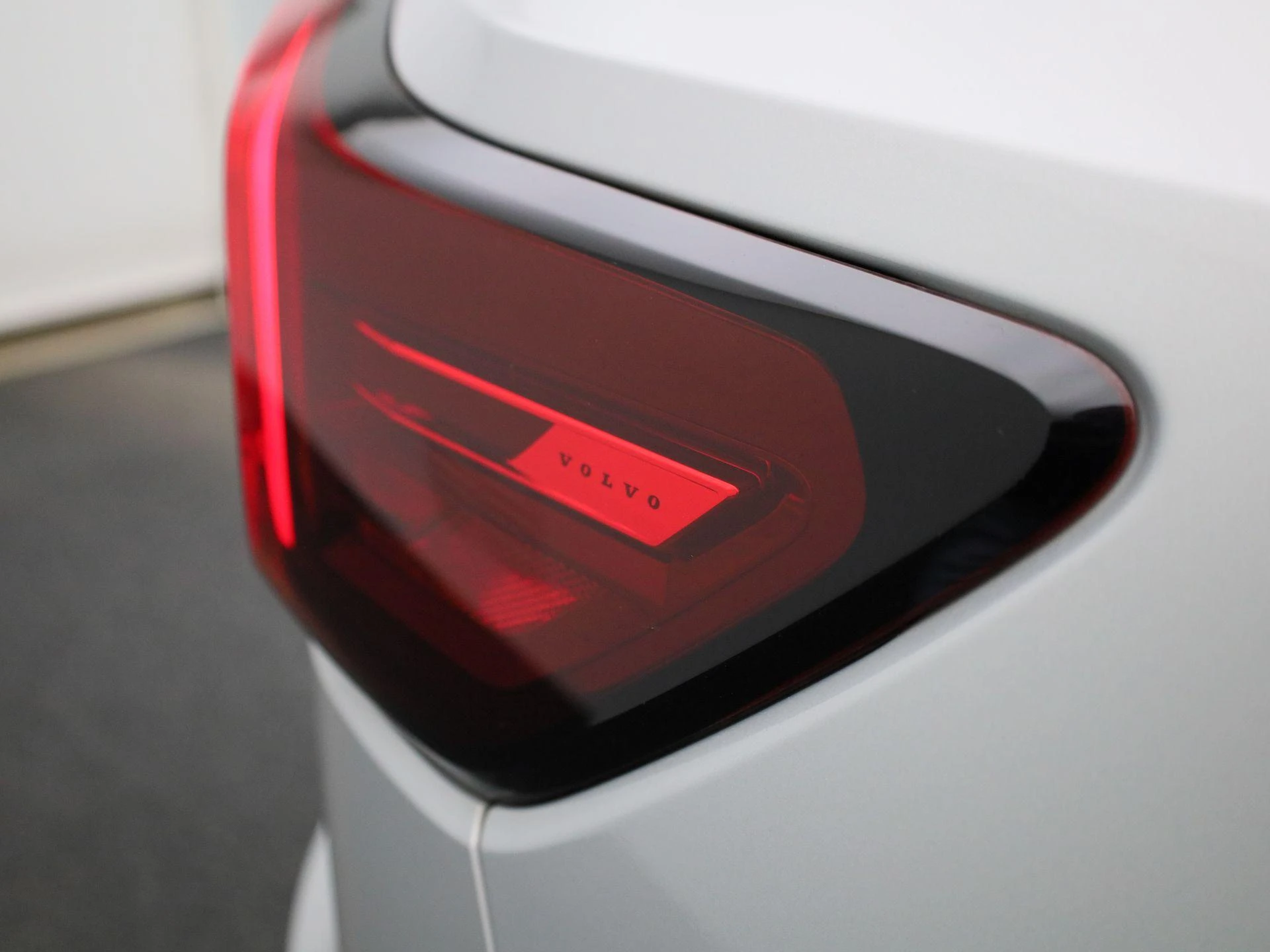 Volvo-C40-image-39