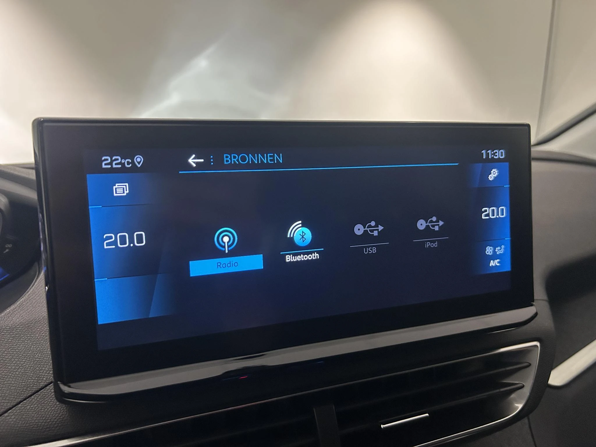 Peugeot-5008-image-13